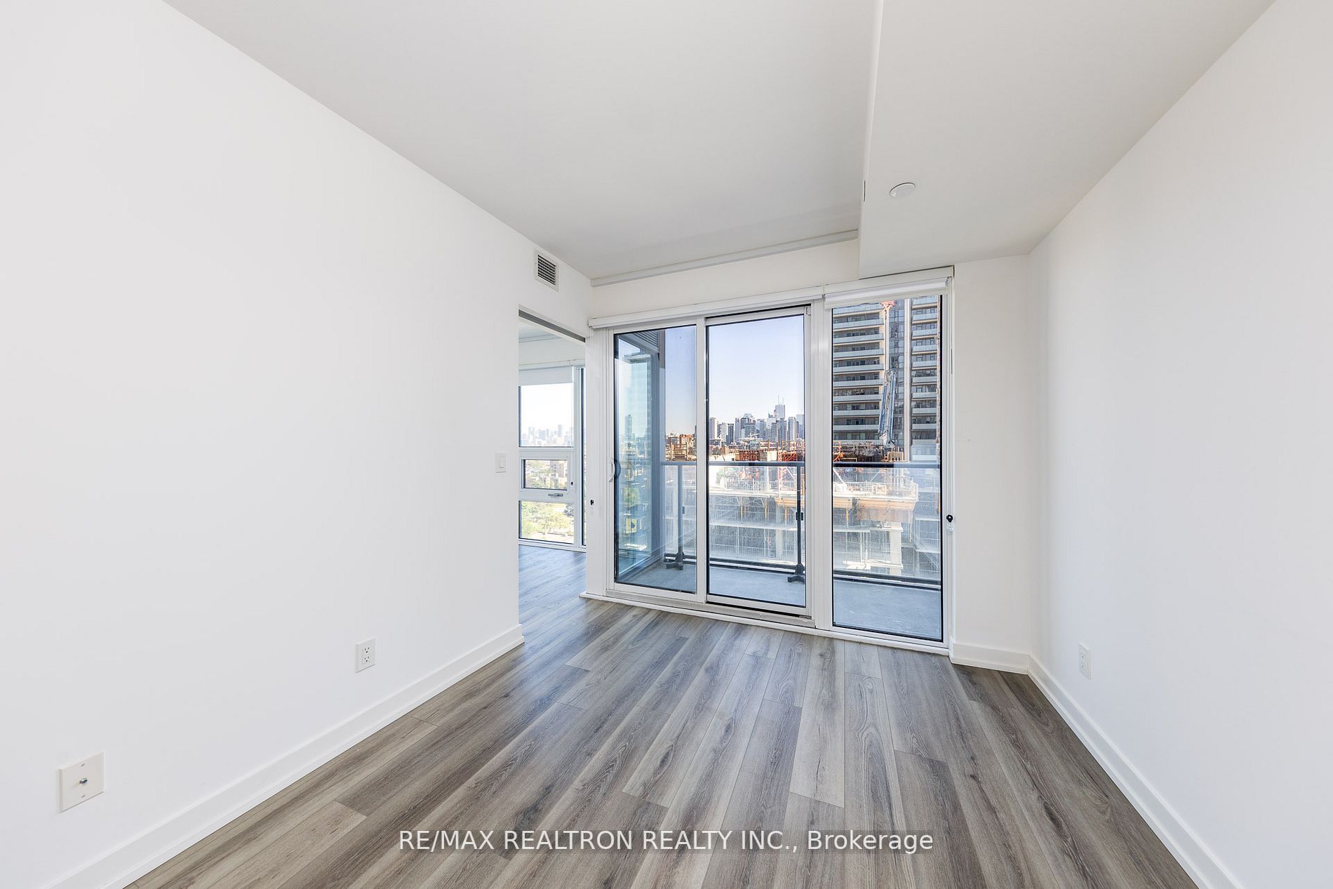 19 Western Battery Rd, #1502