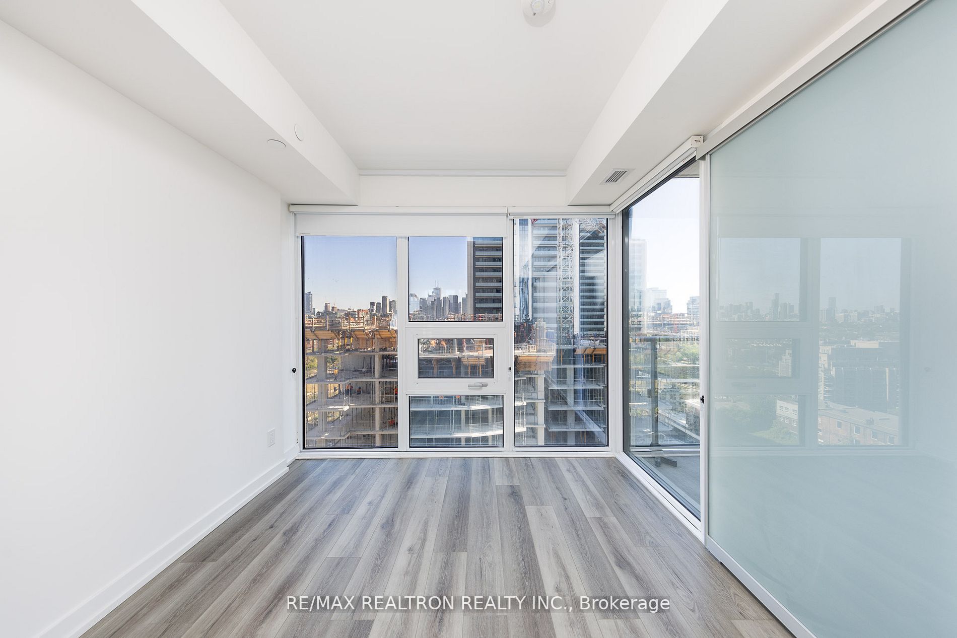 19 Western Battery Rd, #1502