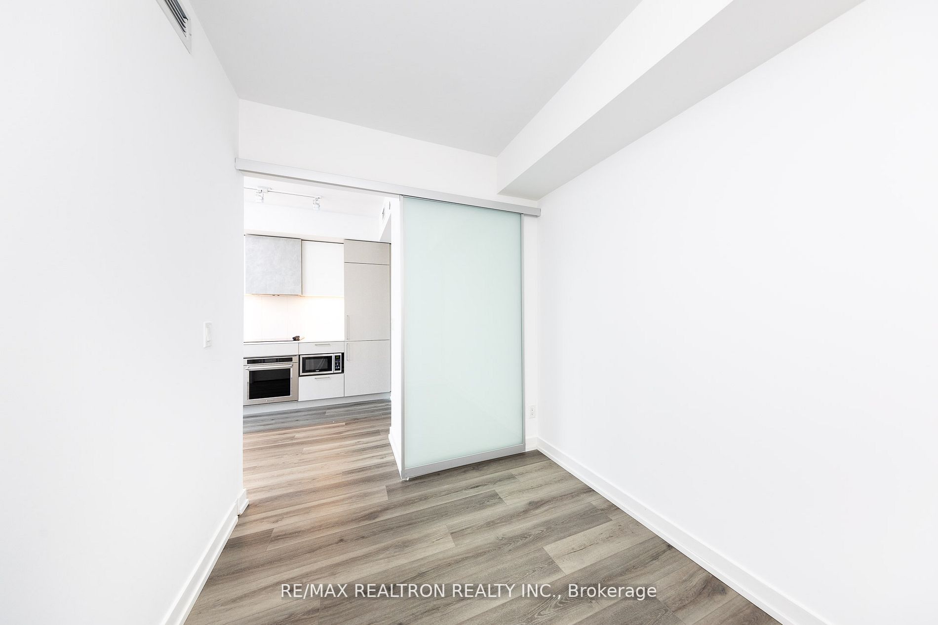 19 Western Battery Rd, #1502