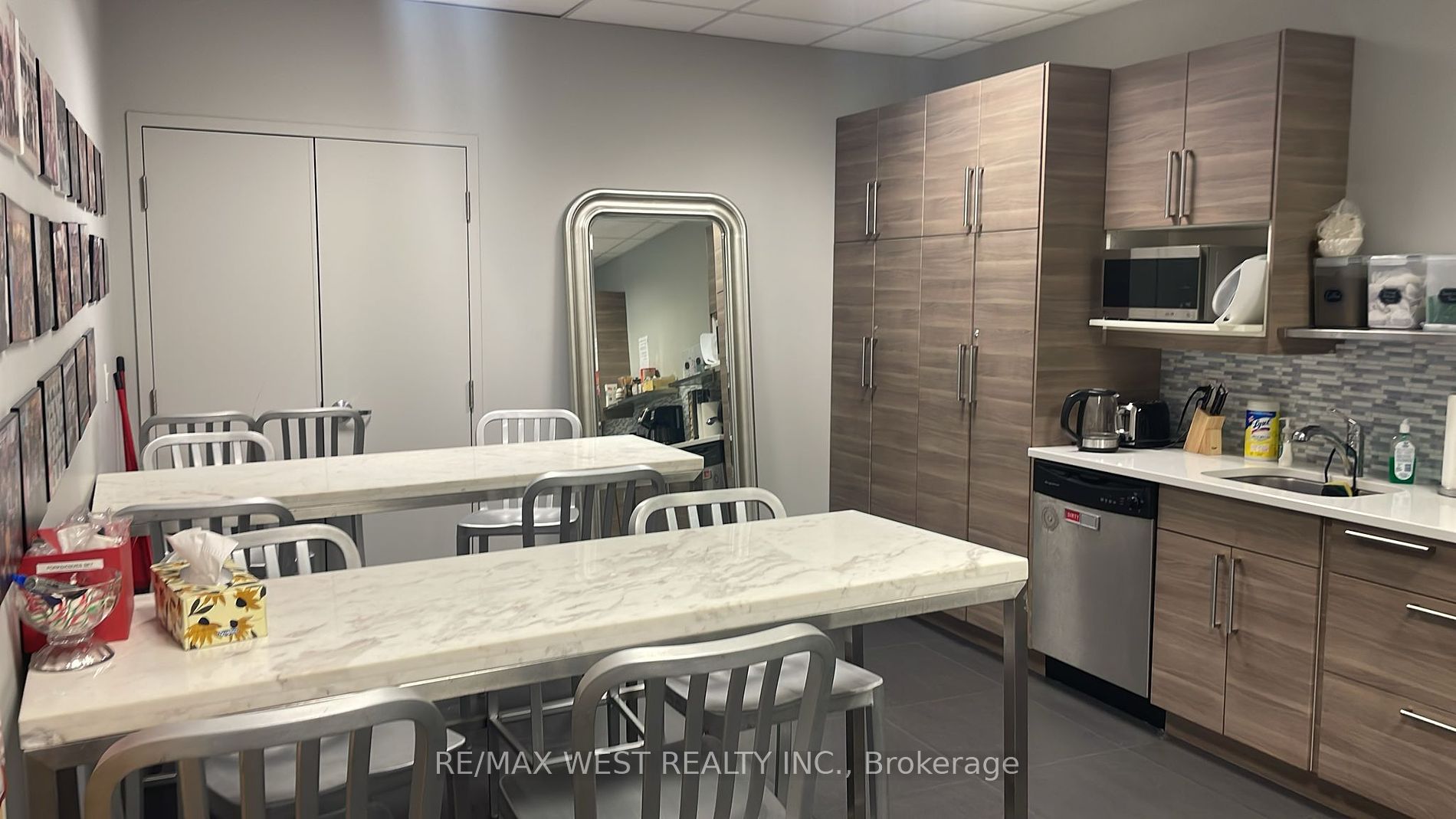 920 Yonge St, #530