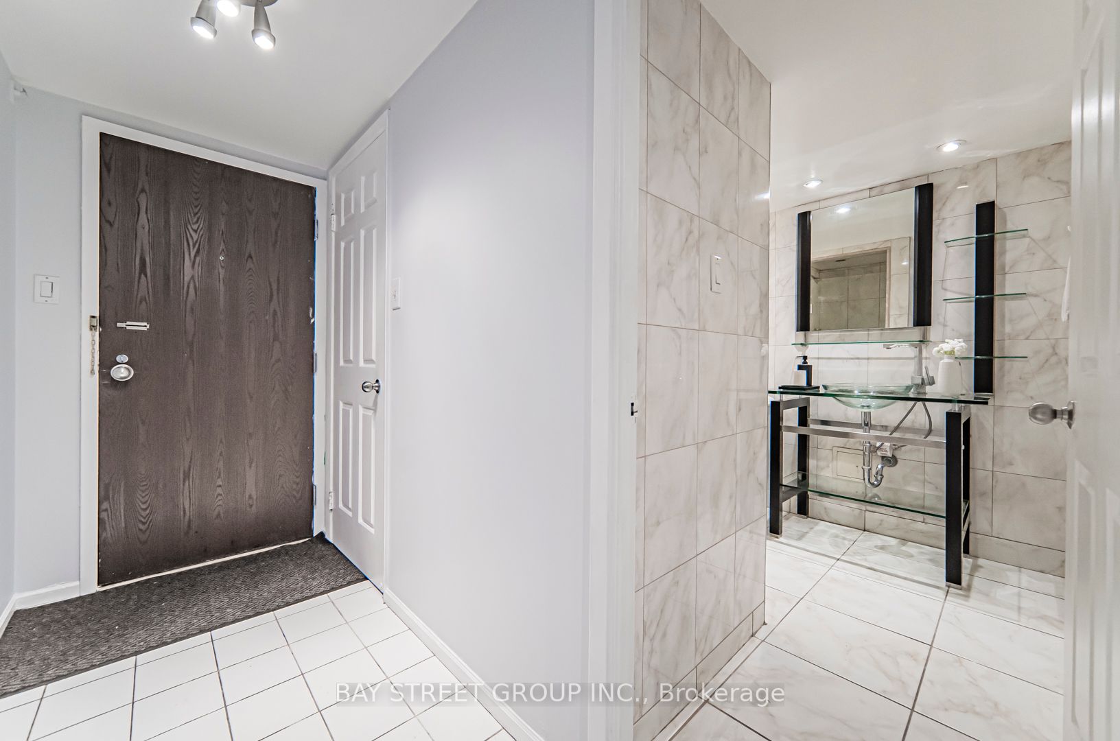 44 Gerrard St W, #1102
