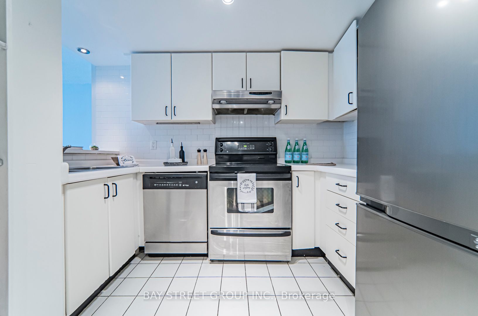 44 Gerrard St W, #1102