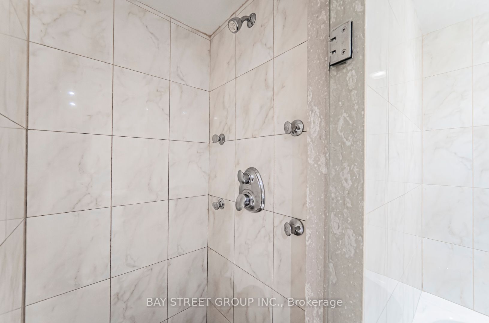 44 Gerrard St W, #1102
