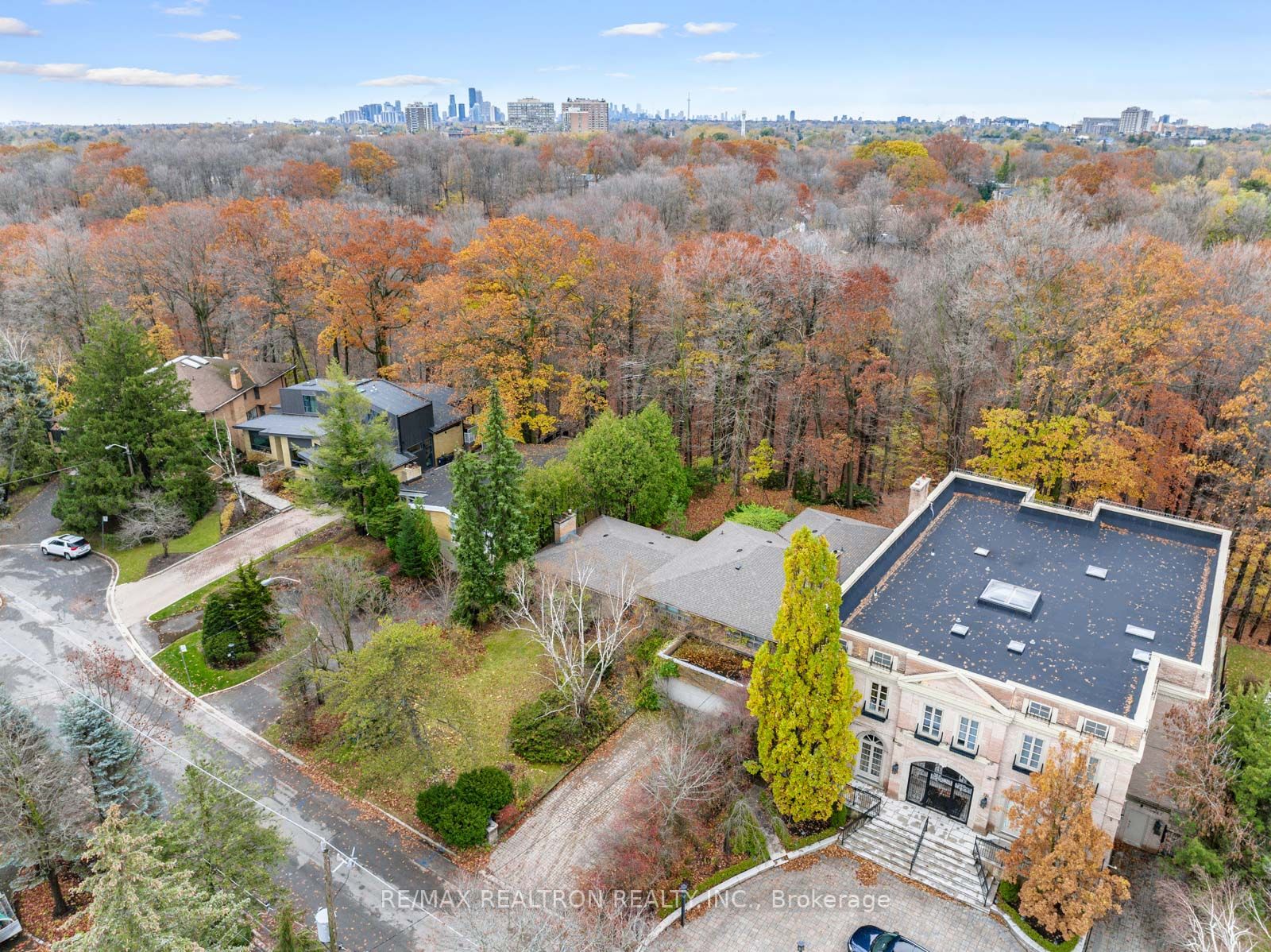 49 Timberlane Dr