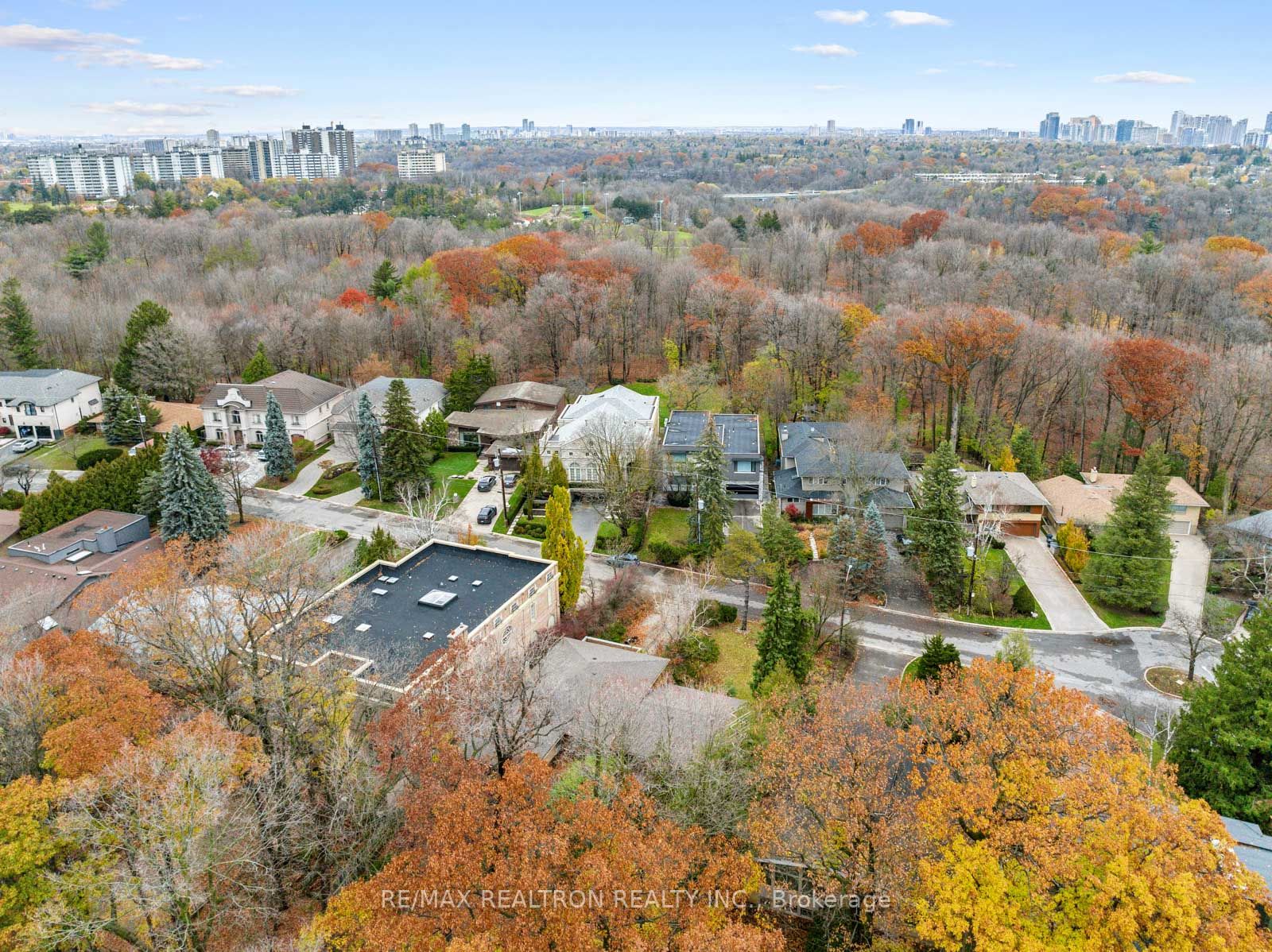 49 Timberlane Dr