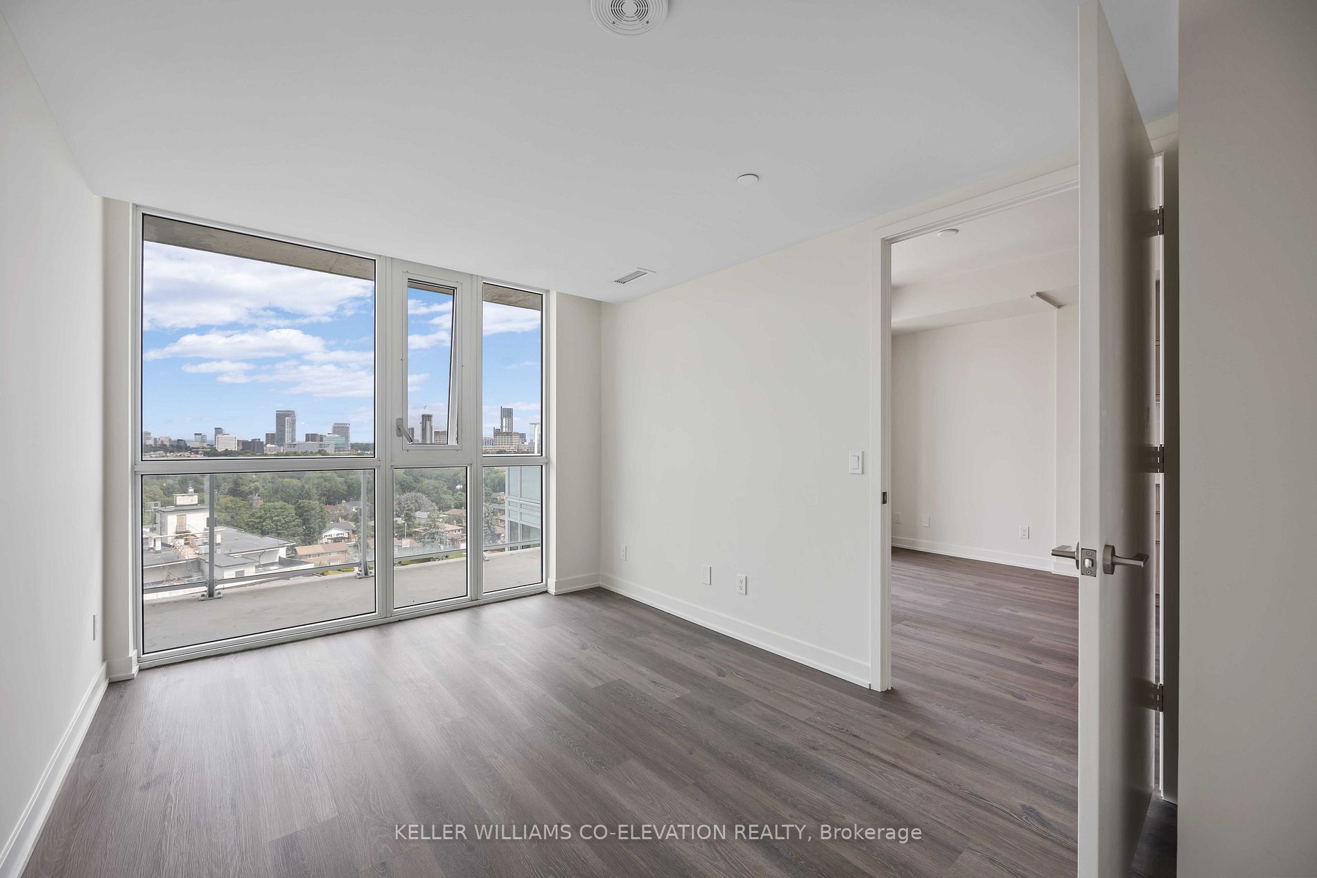 10 Deerlick Court, #1307
