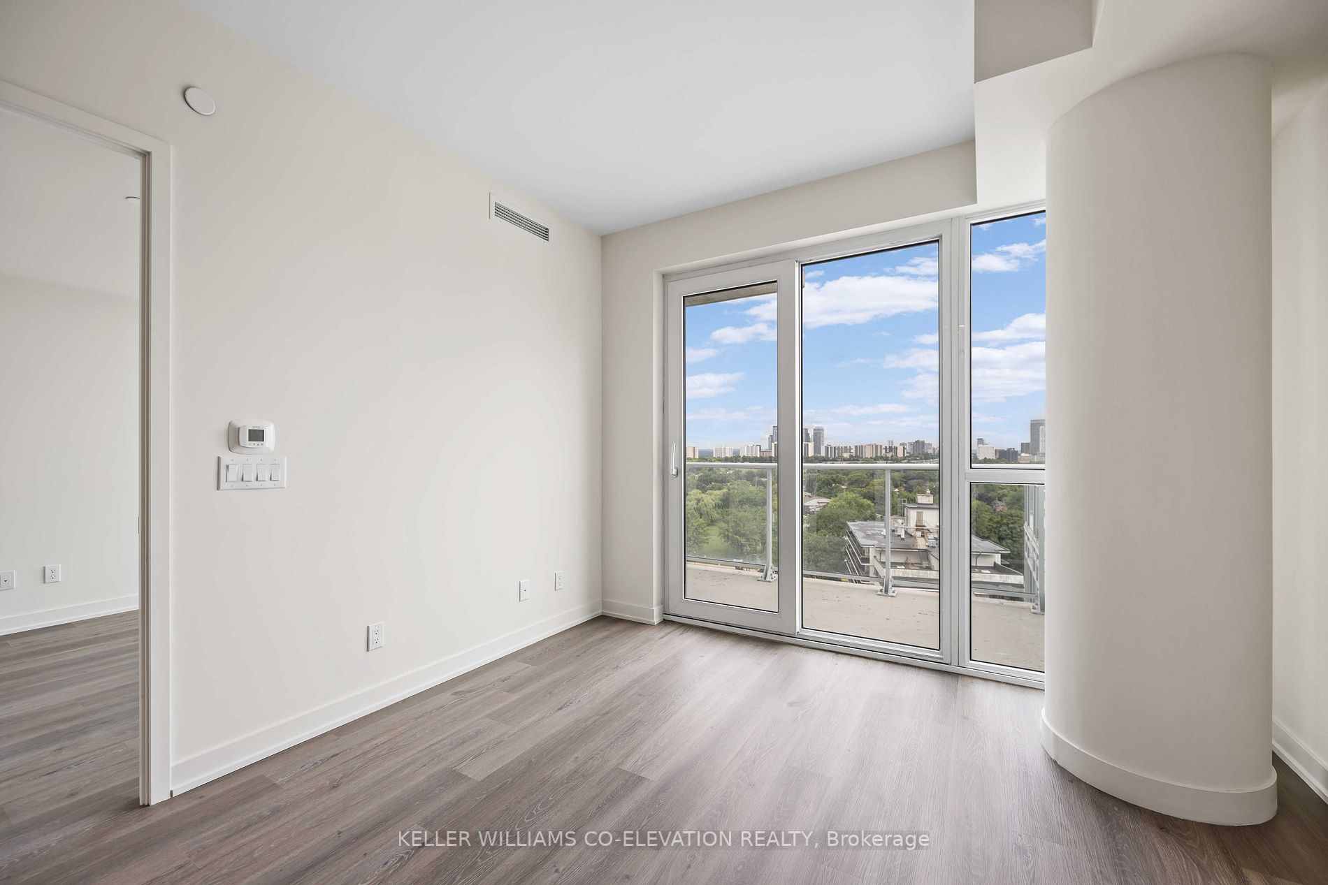 10 Deerlick Court, #1307