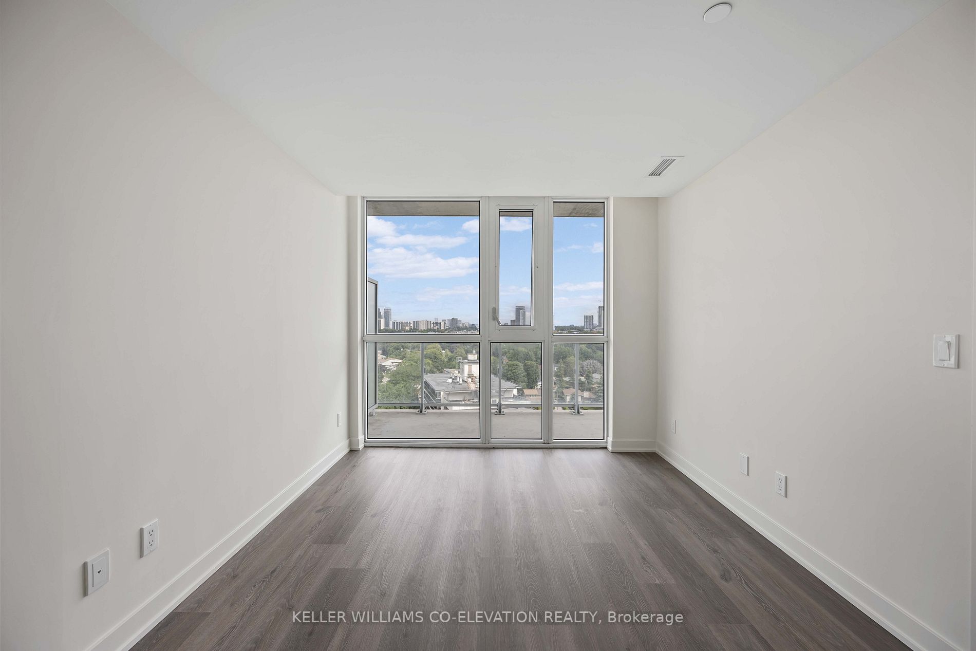 10 Deerlick Court, #1307