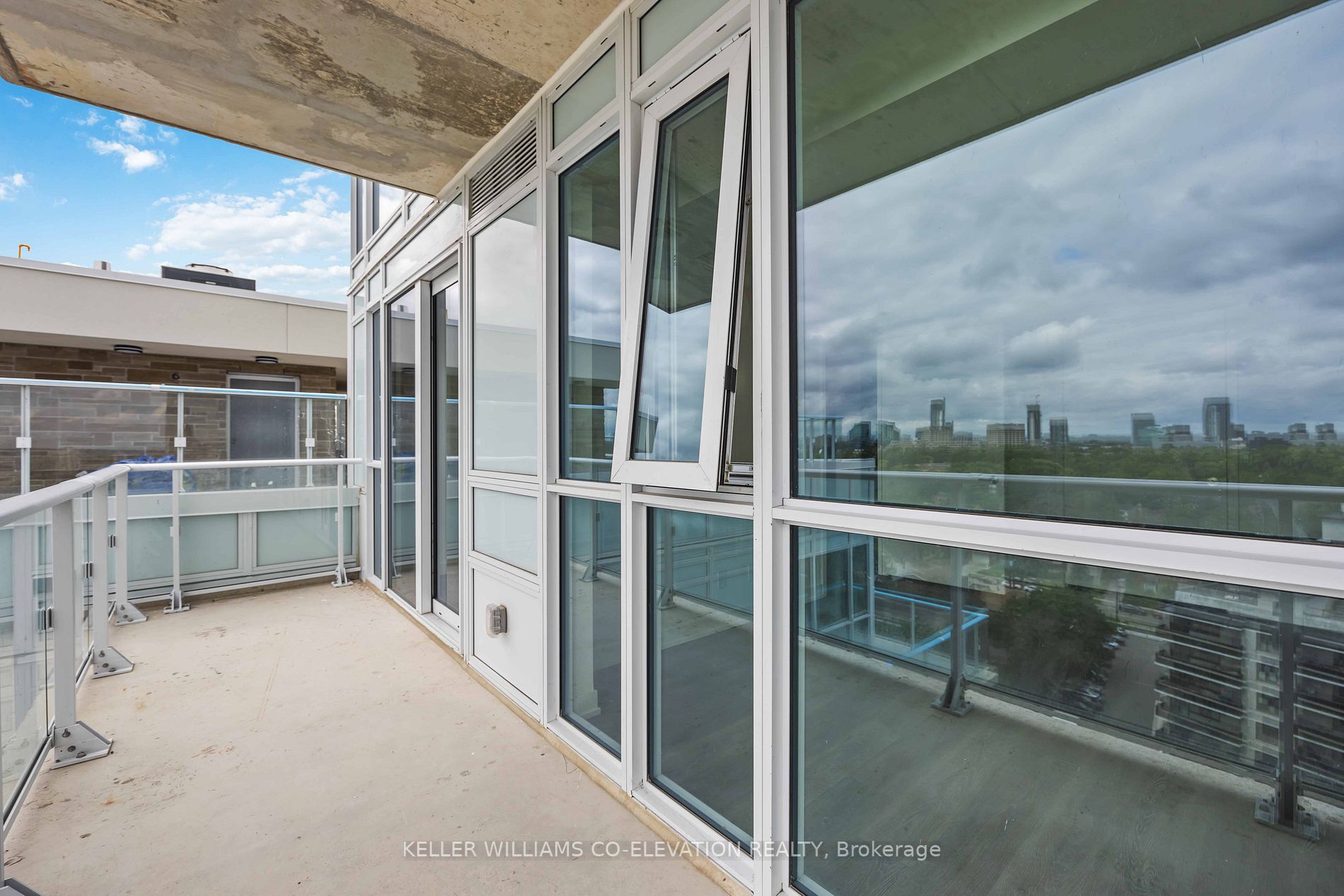 10 Deerlick Court, #1307