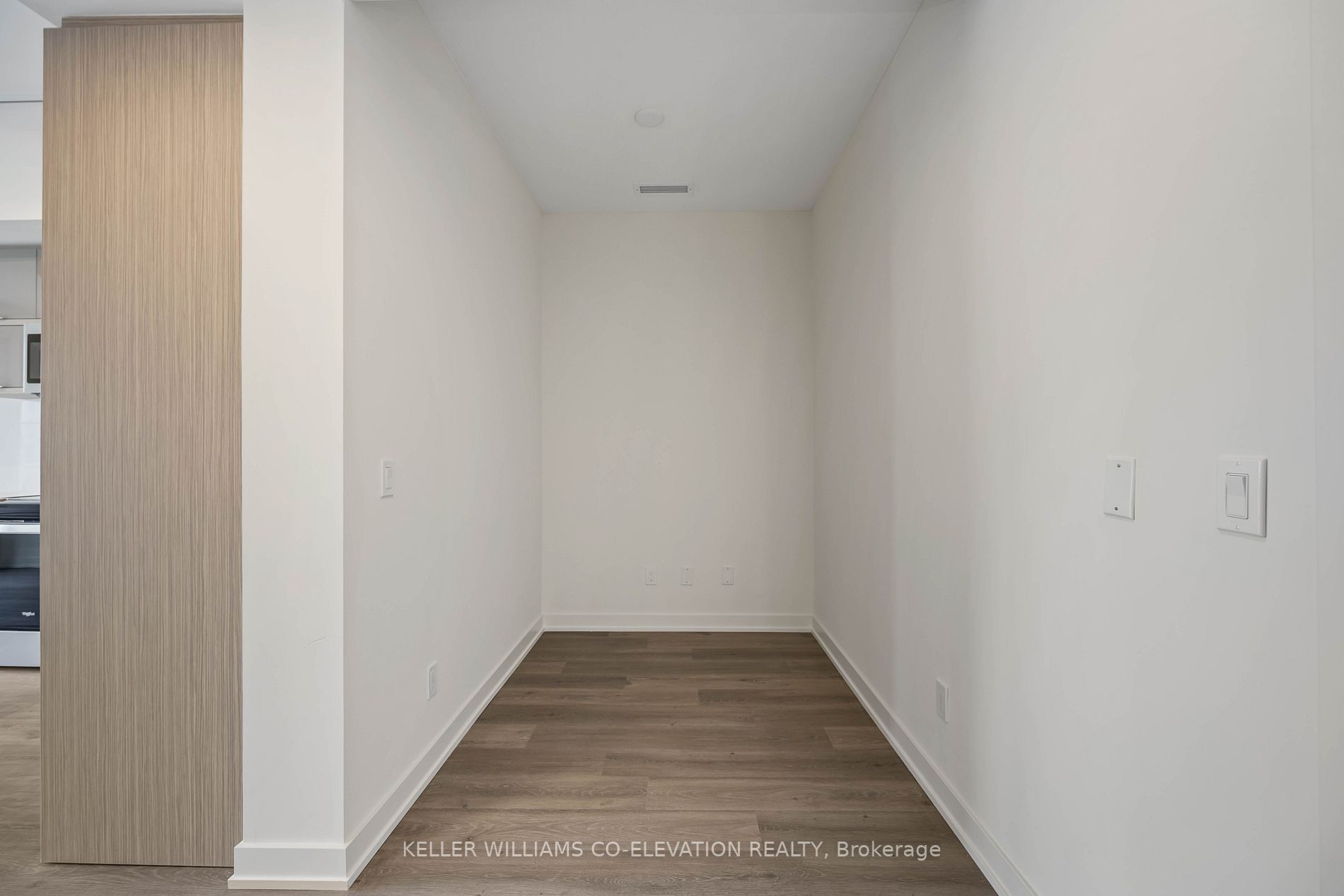 10 Deerlick Court, #1307