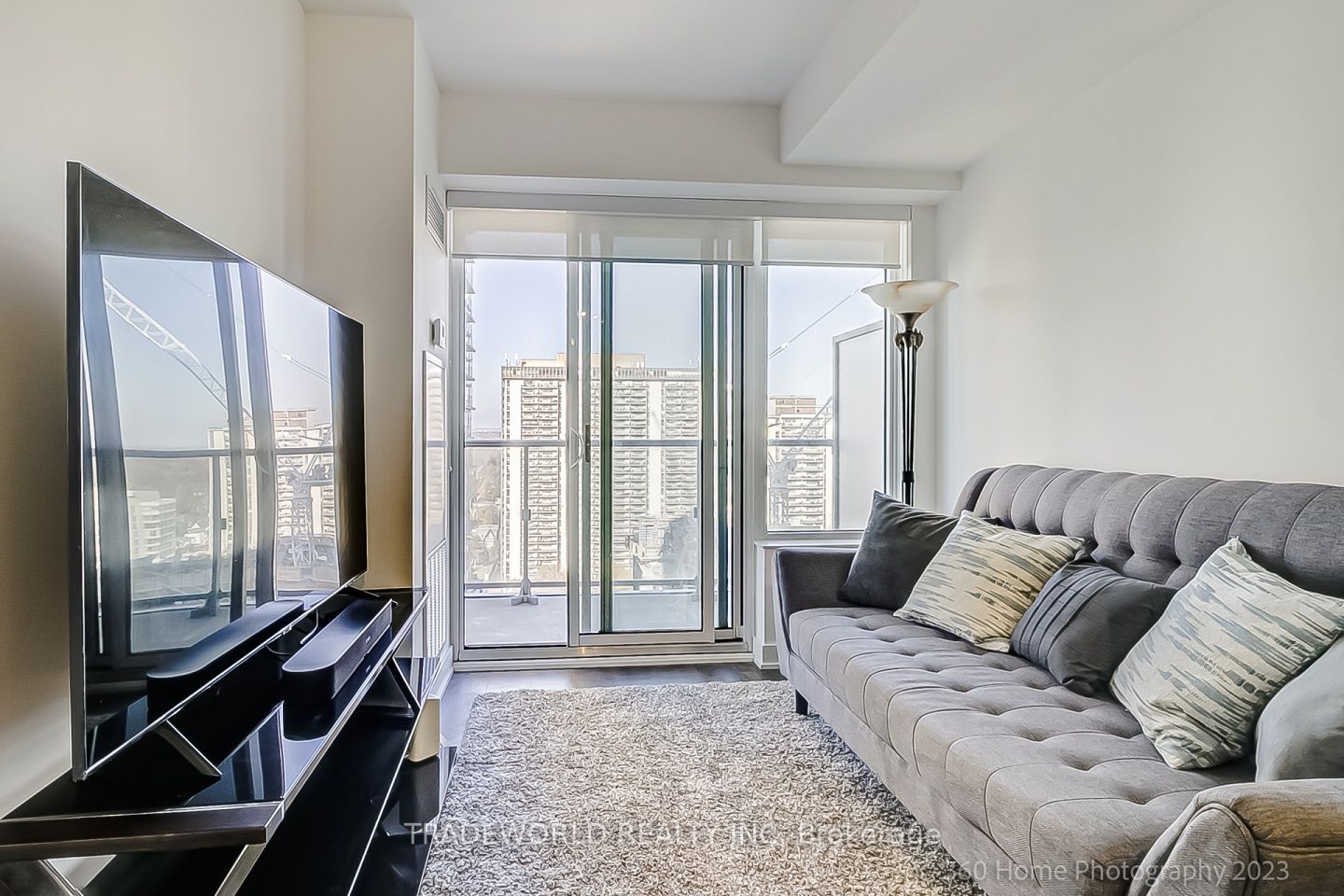 99 Broadway Ave, #2101