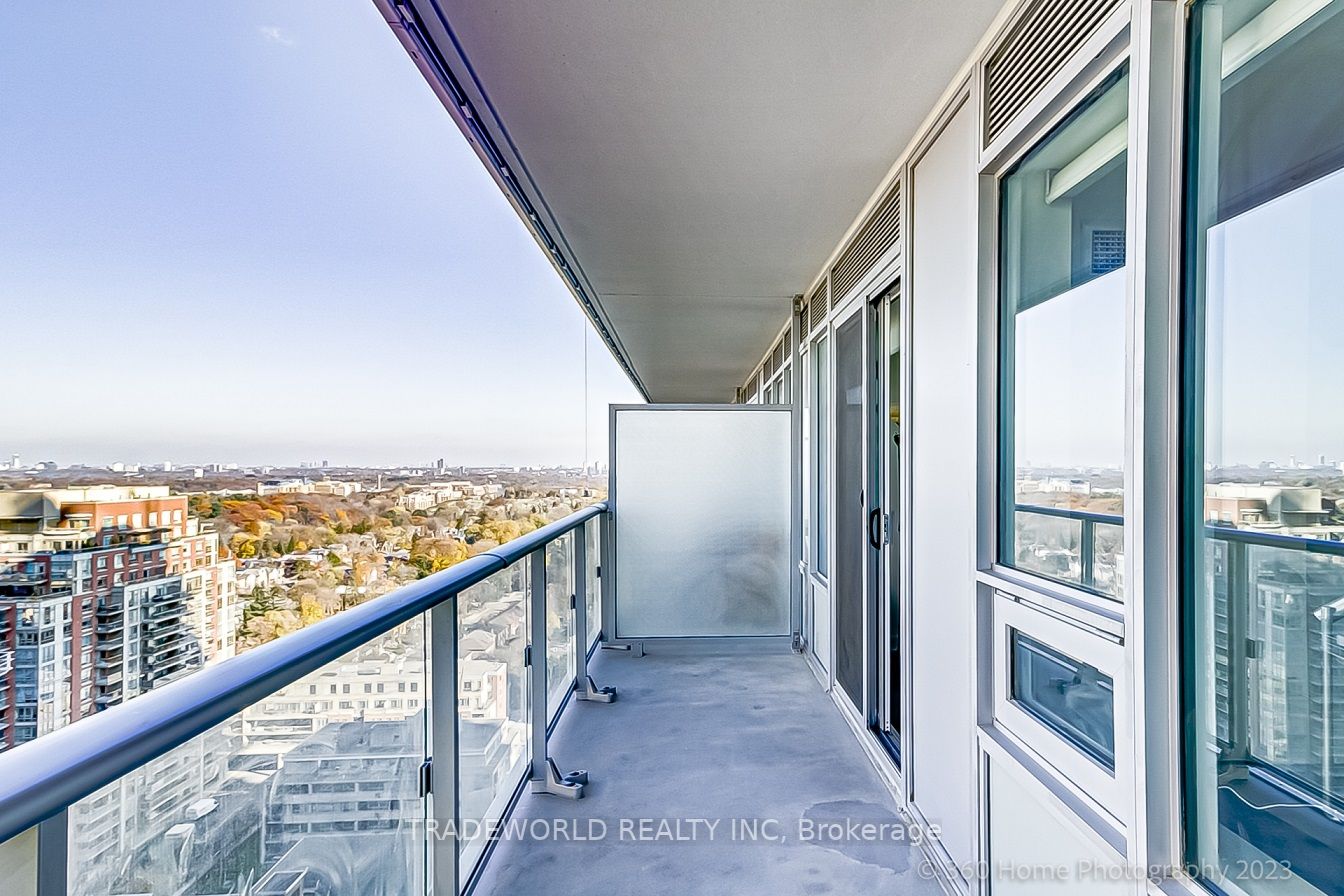 99 Broadway Ave, #2101