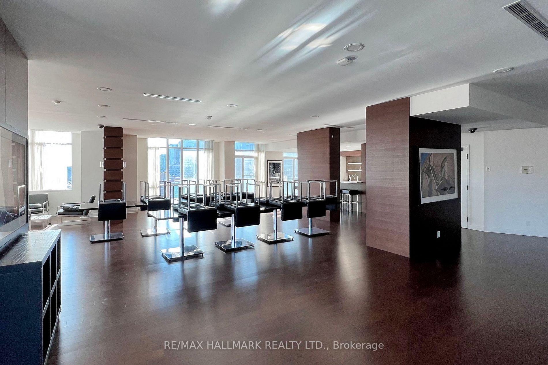 112 George St, #1208