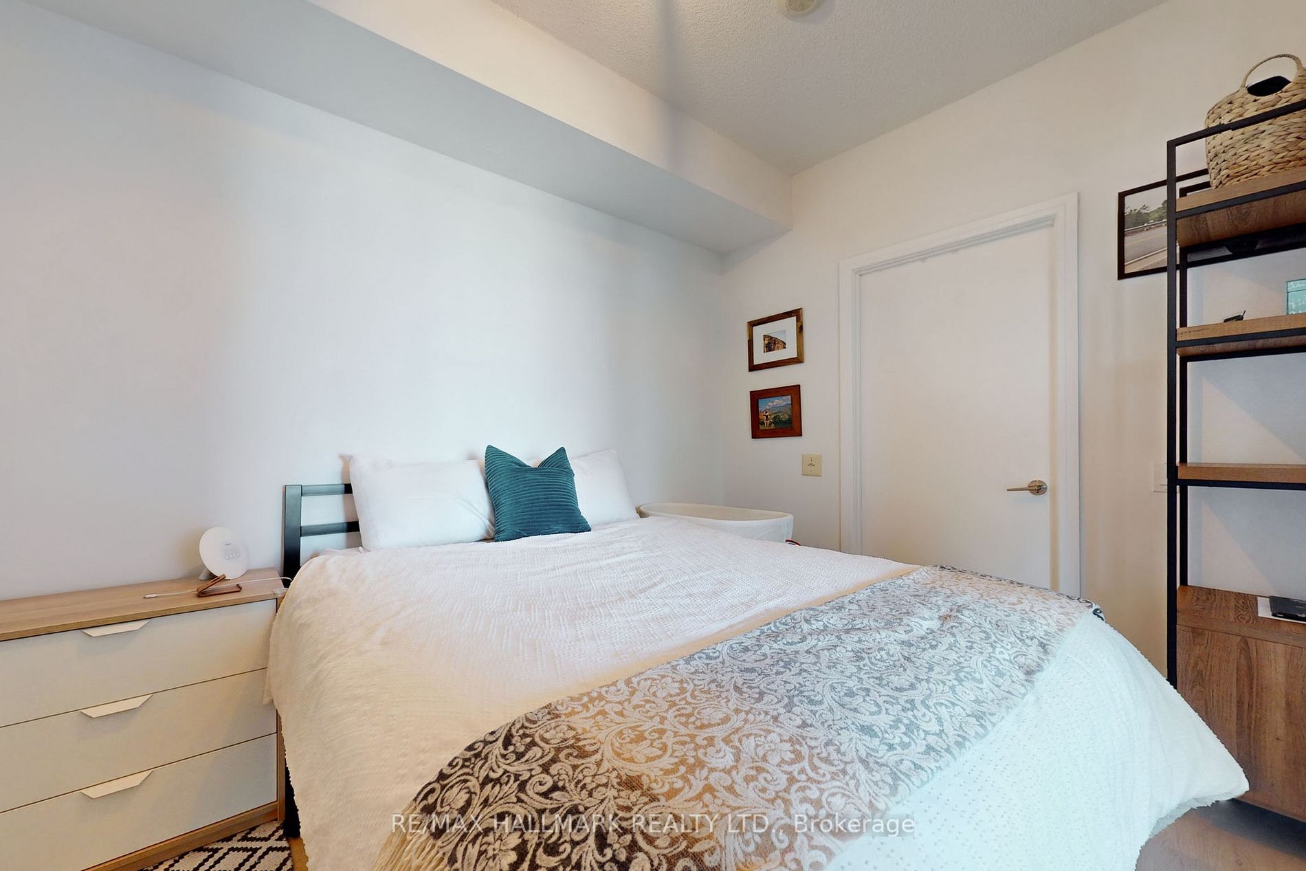 112 George St, #1208