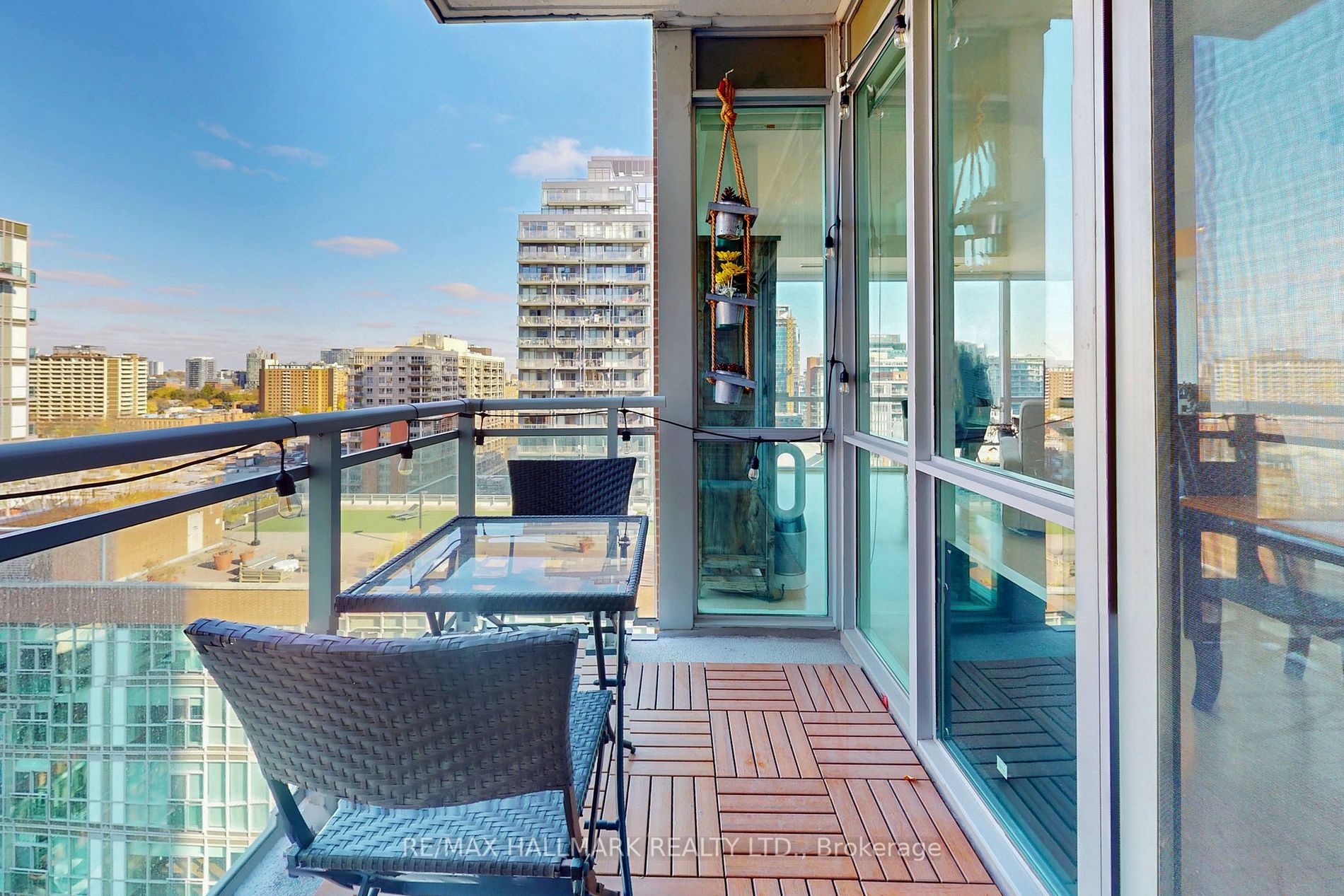 112 George St, #1208