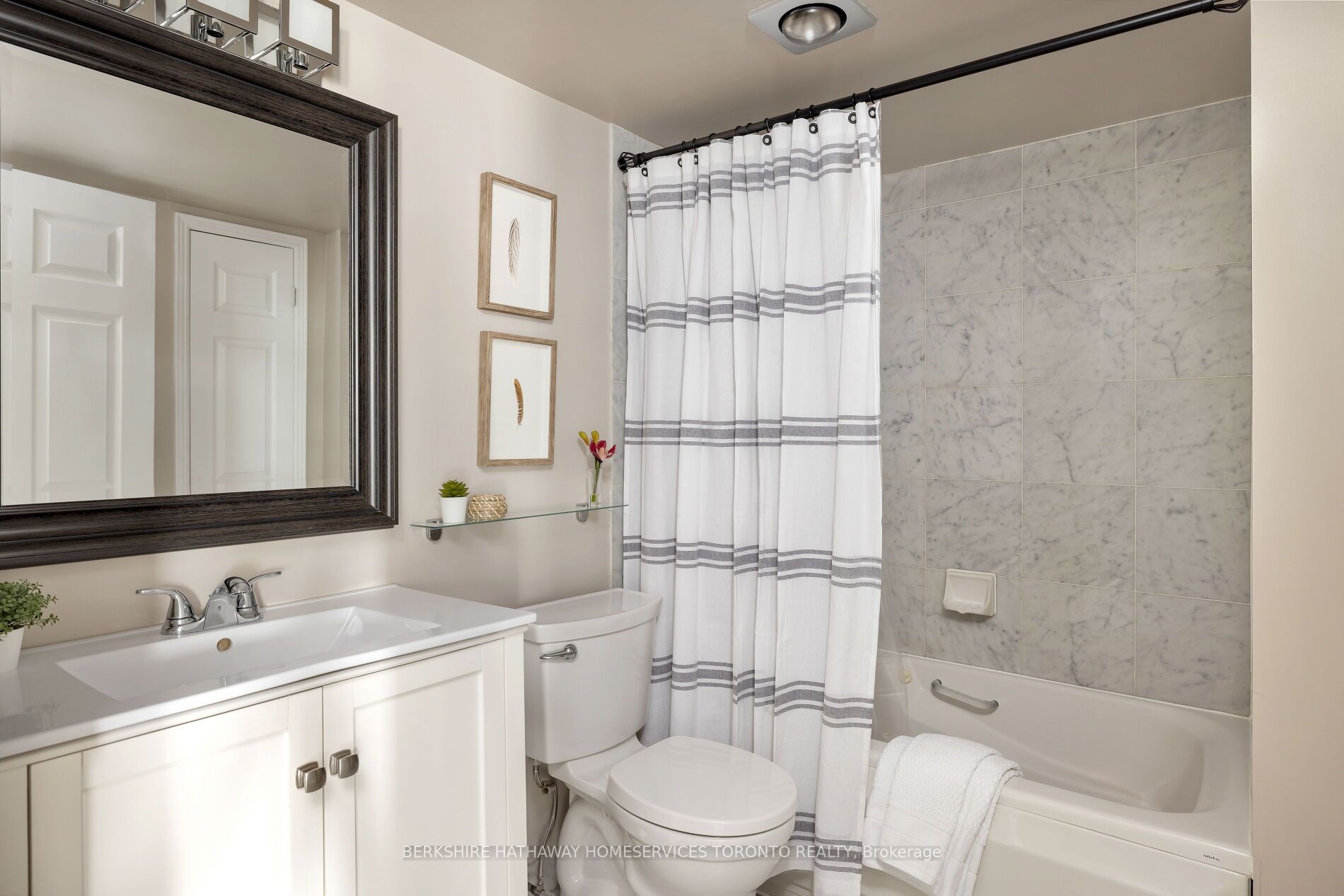 7 Broadway Ave, #503