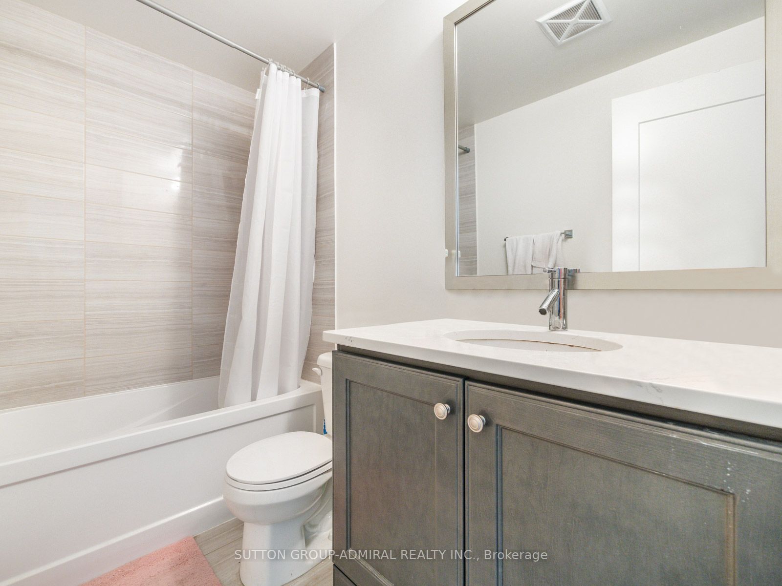 825 Church St, #301