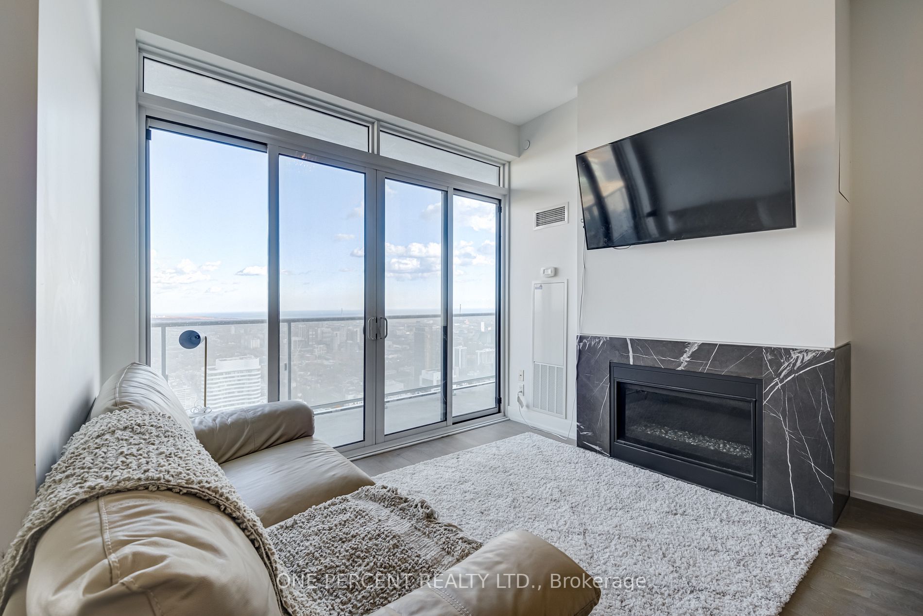 7 Grenville St, #6108