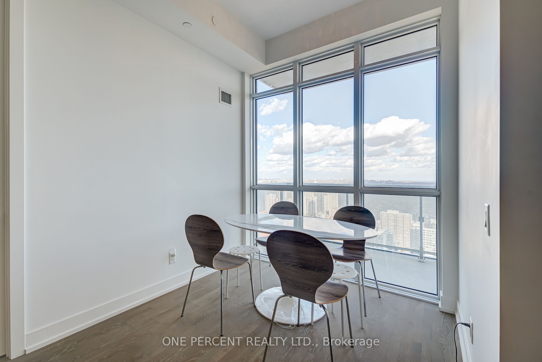 7 Grenville St, #6108