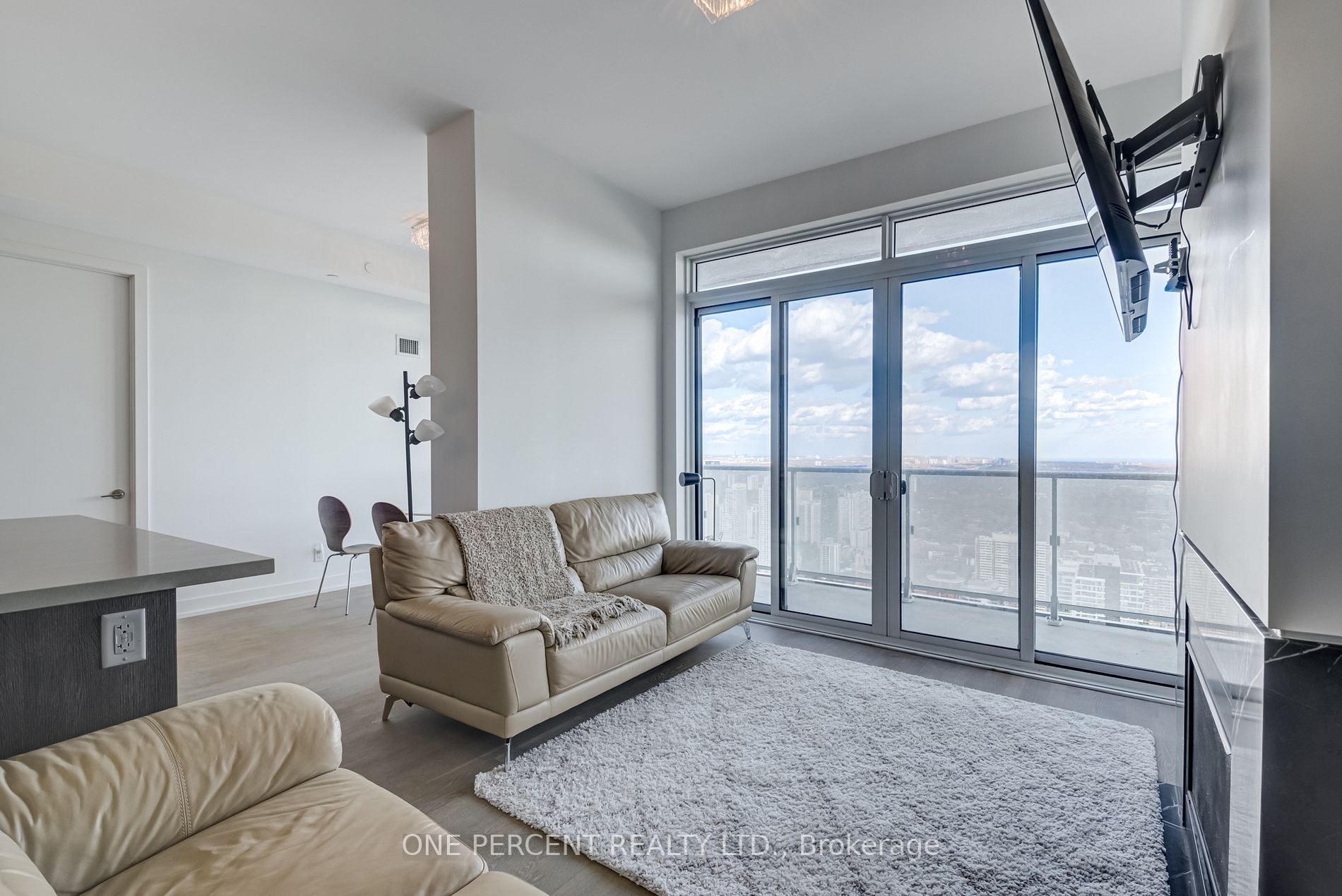 7 Grenville St, #6108