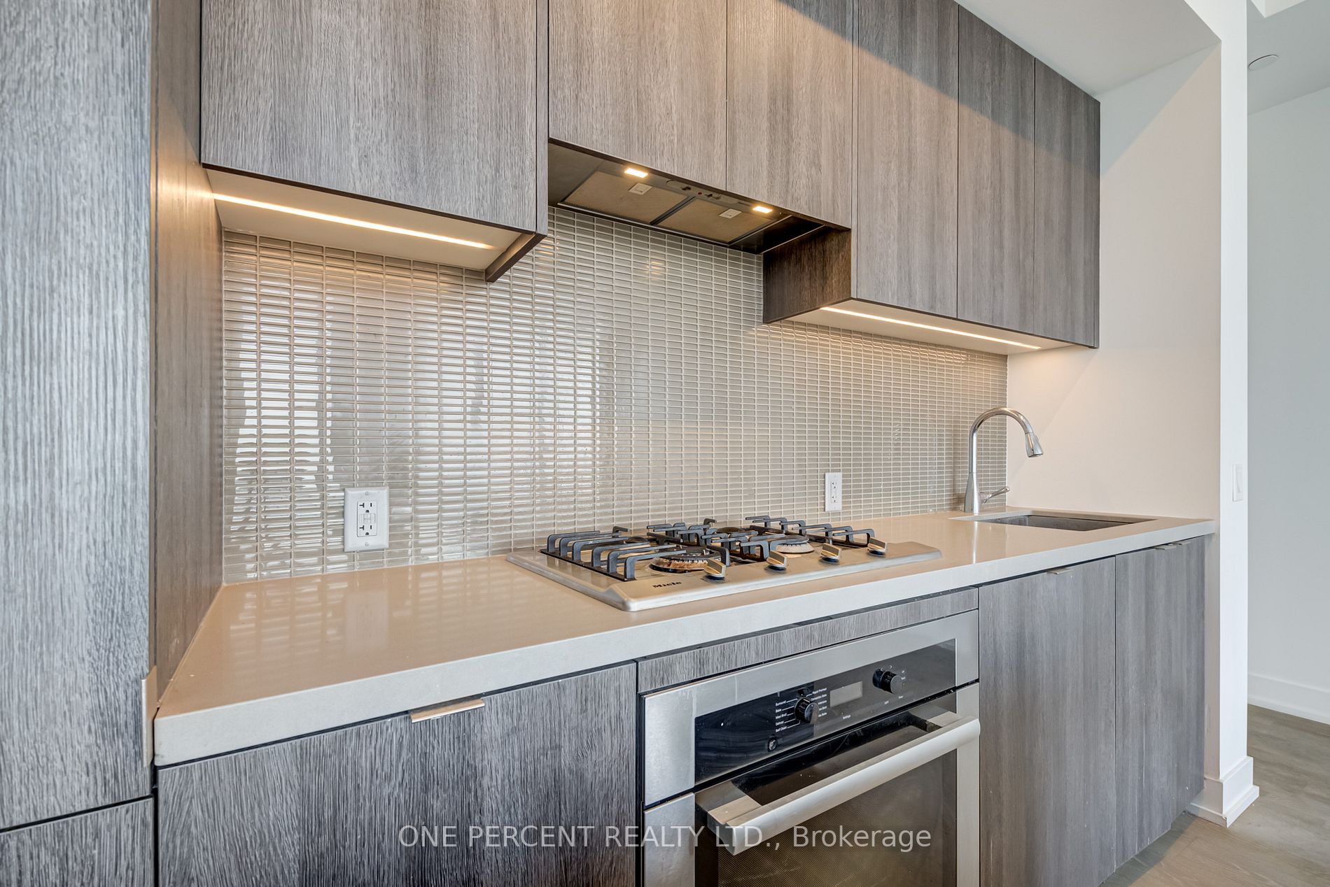 7 Grenville St, #6108