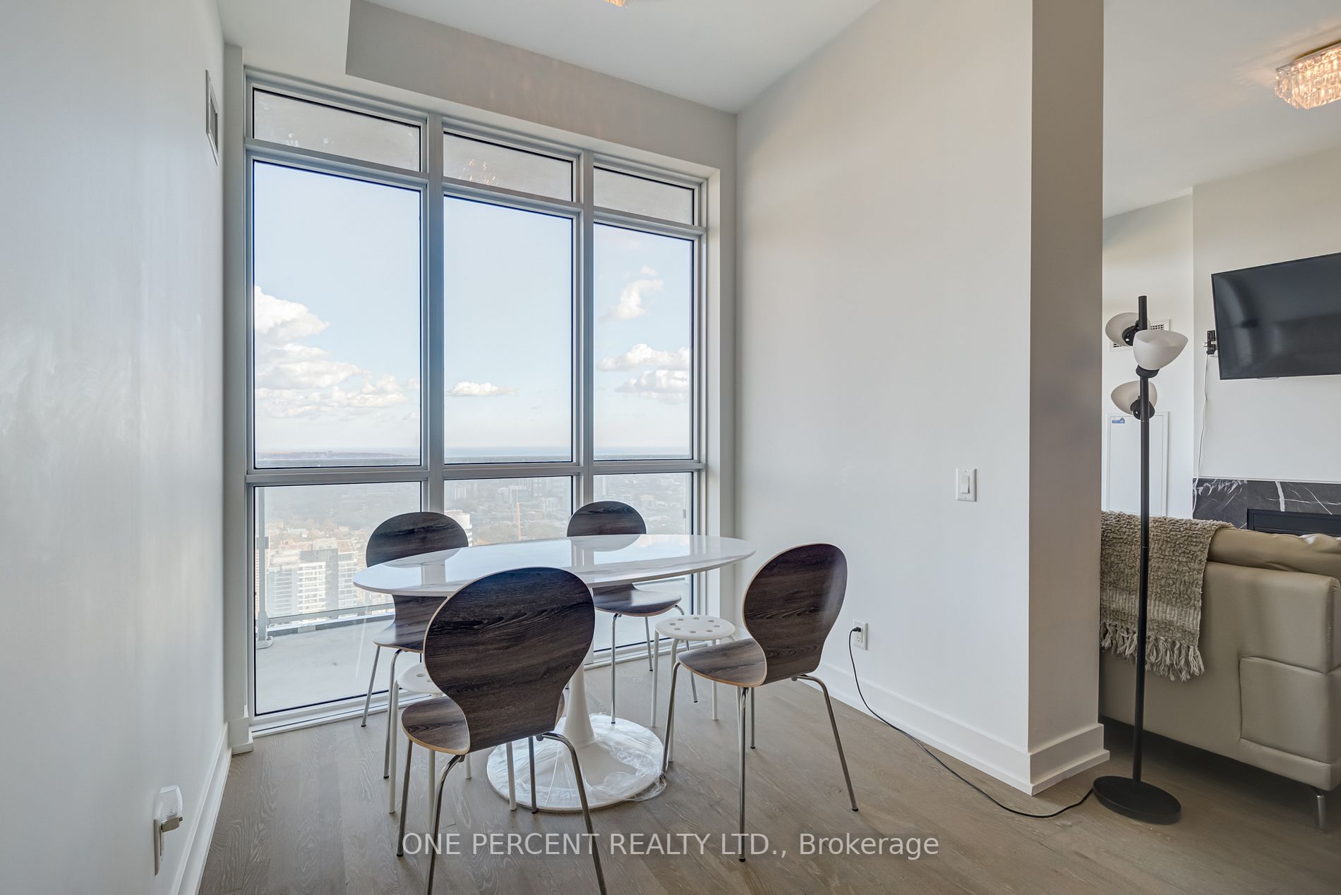 7 Grenville St, #6108