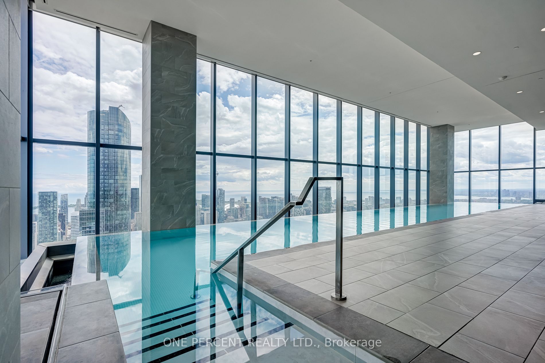 7 Grenville St, #6108