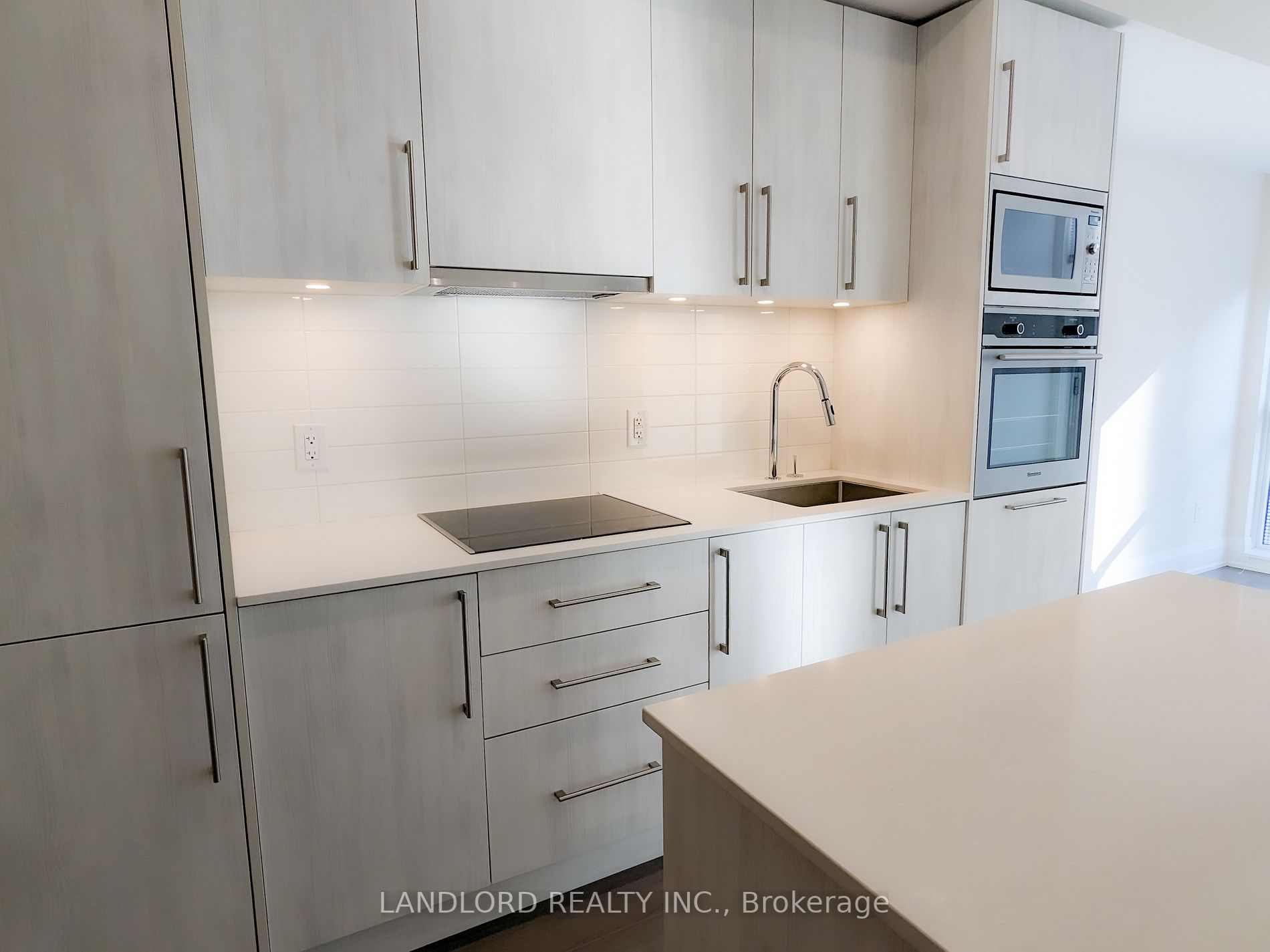 88 Cumberland St, #801