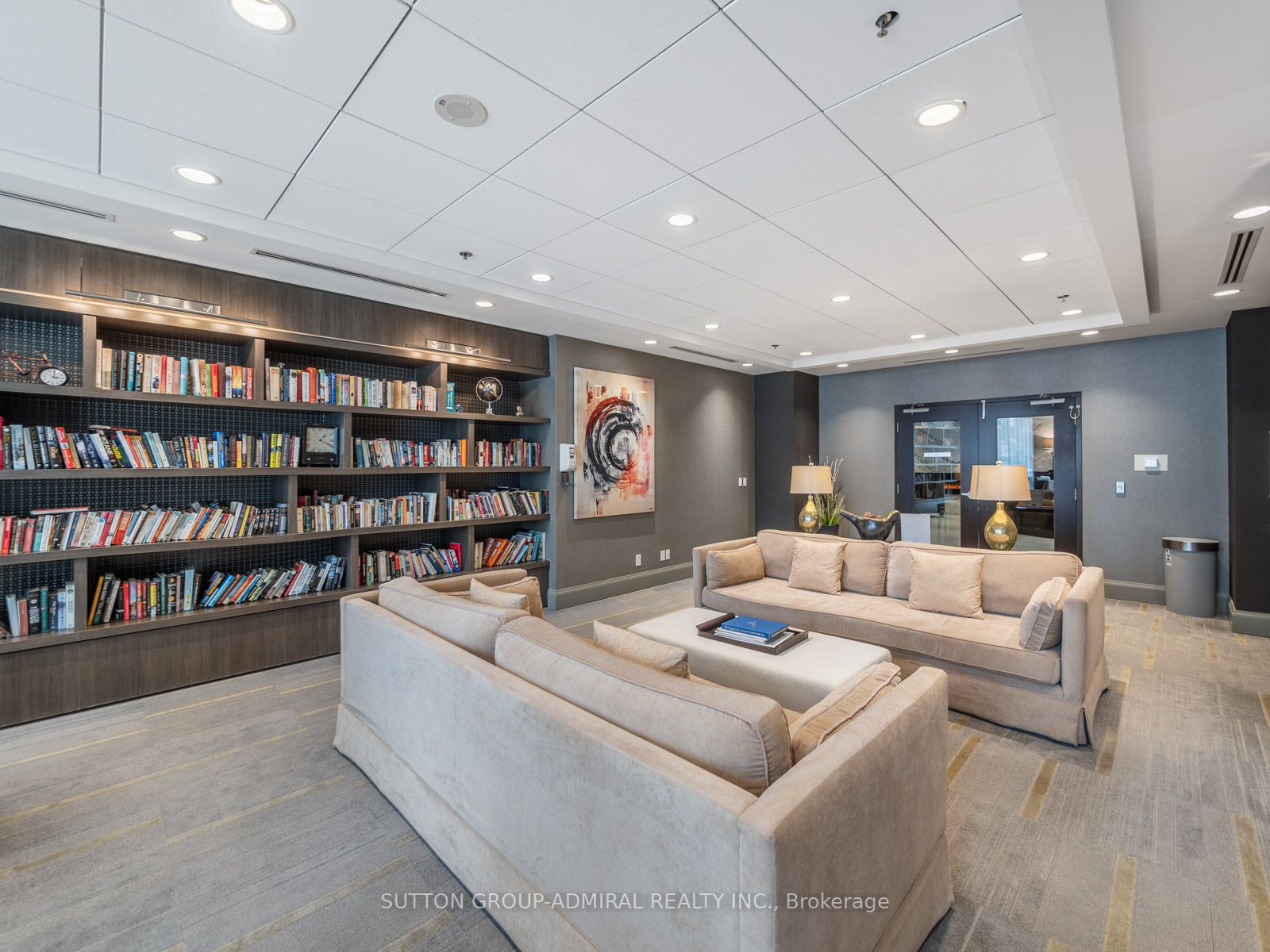 825 Church St, #301