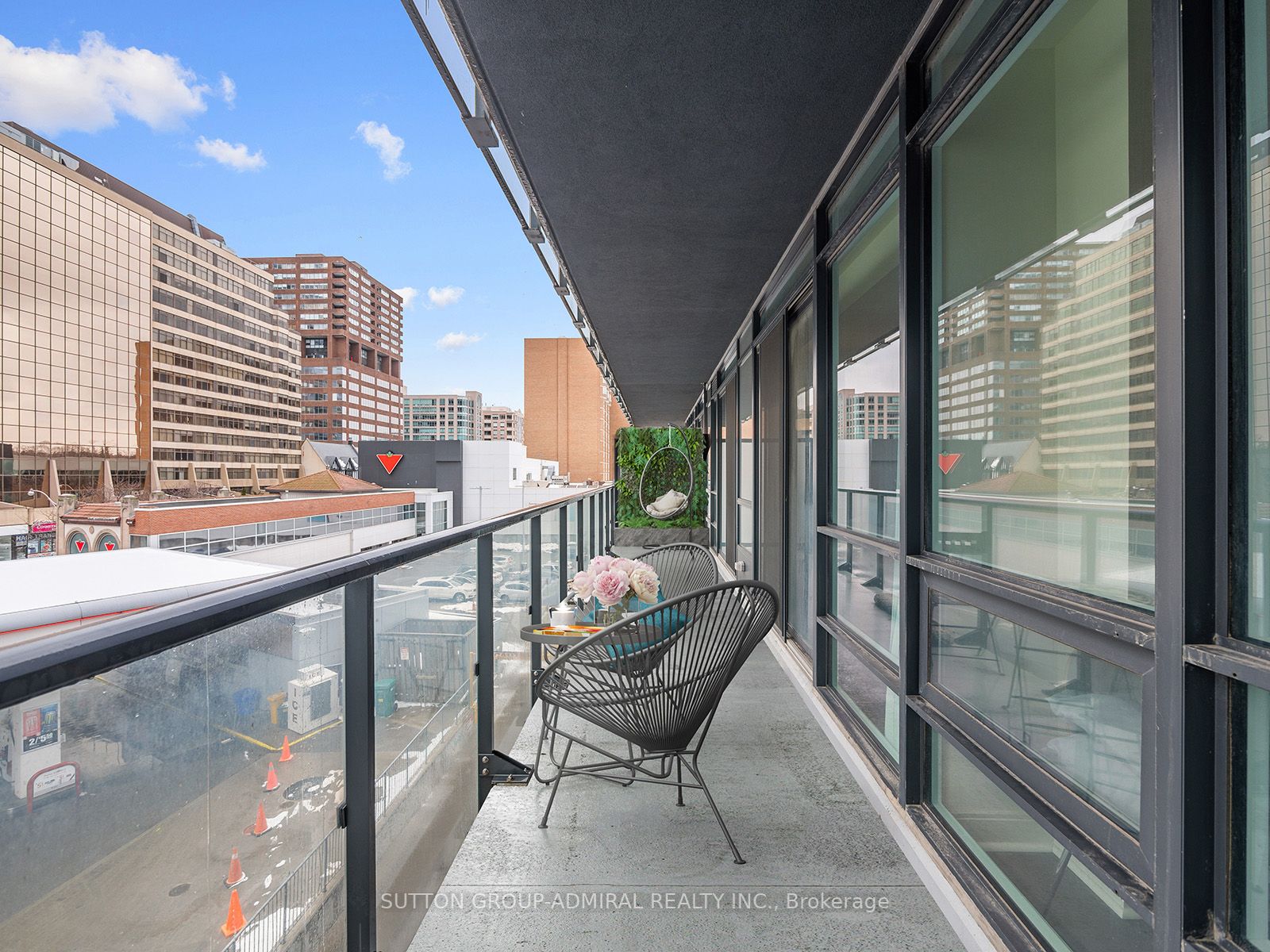 825 Church St, #301