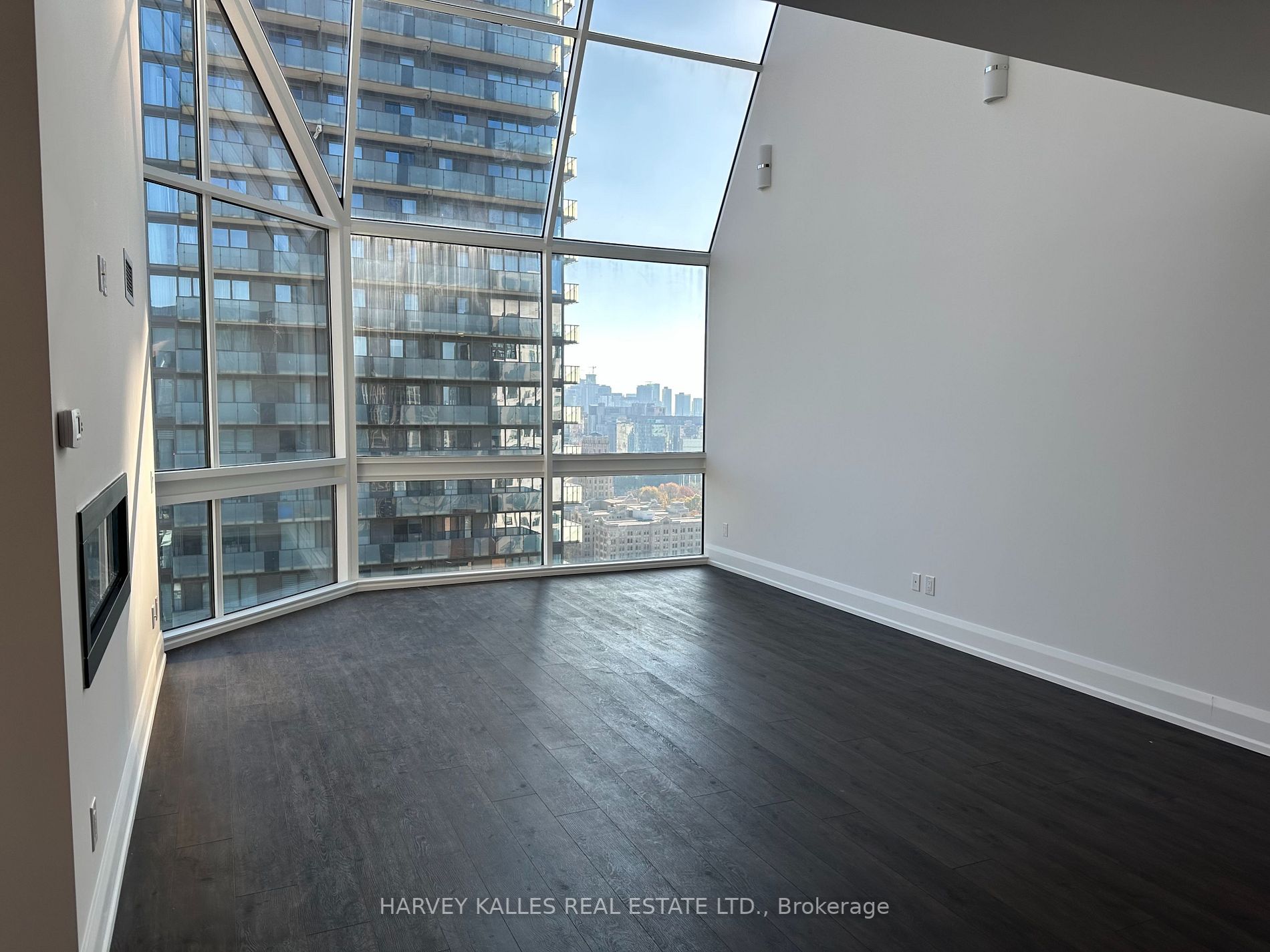 55 Charles St W, #3101