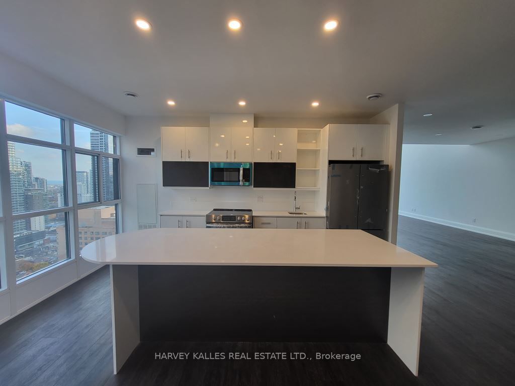55 Charles St W, #3101