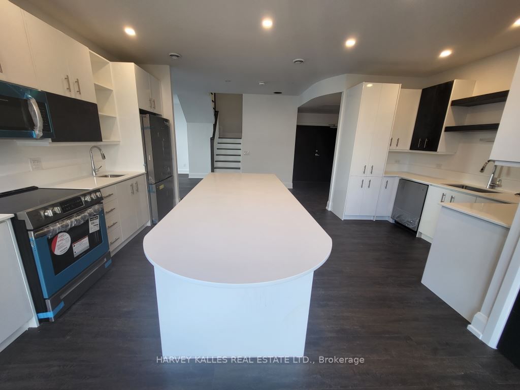55 Charles St W, #3101