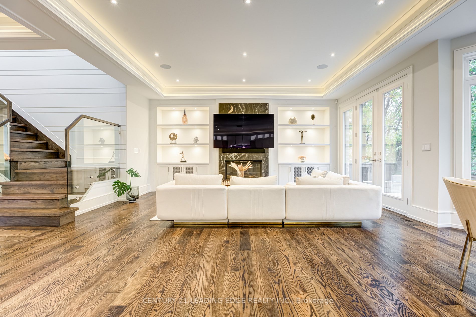 179 Burndale Ave