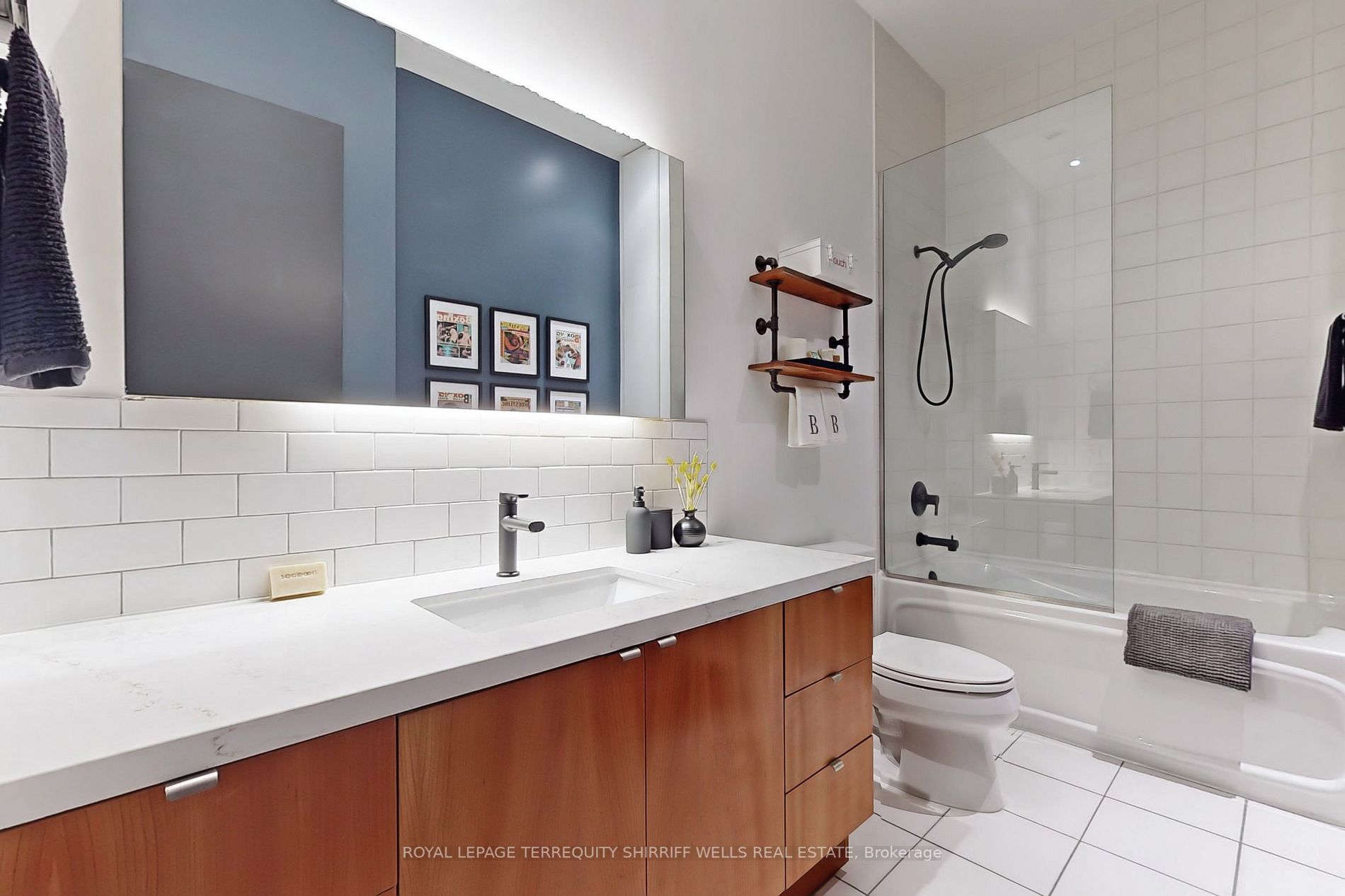 43 Hanna Ave, #125