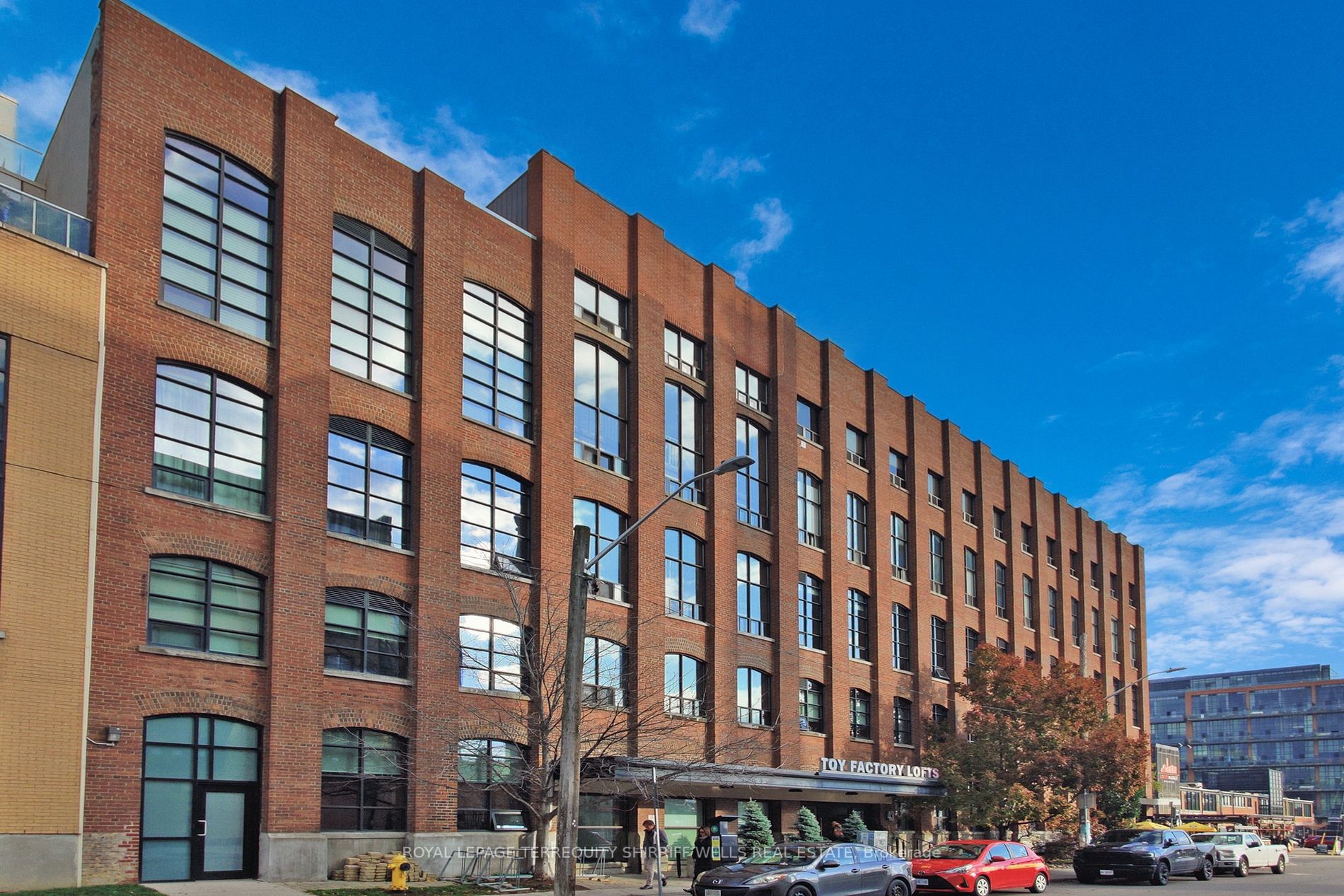 43 Hanna Ave, #125