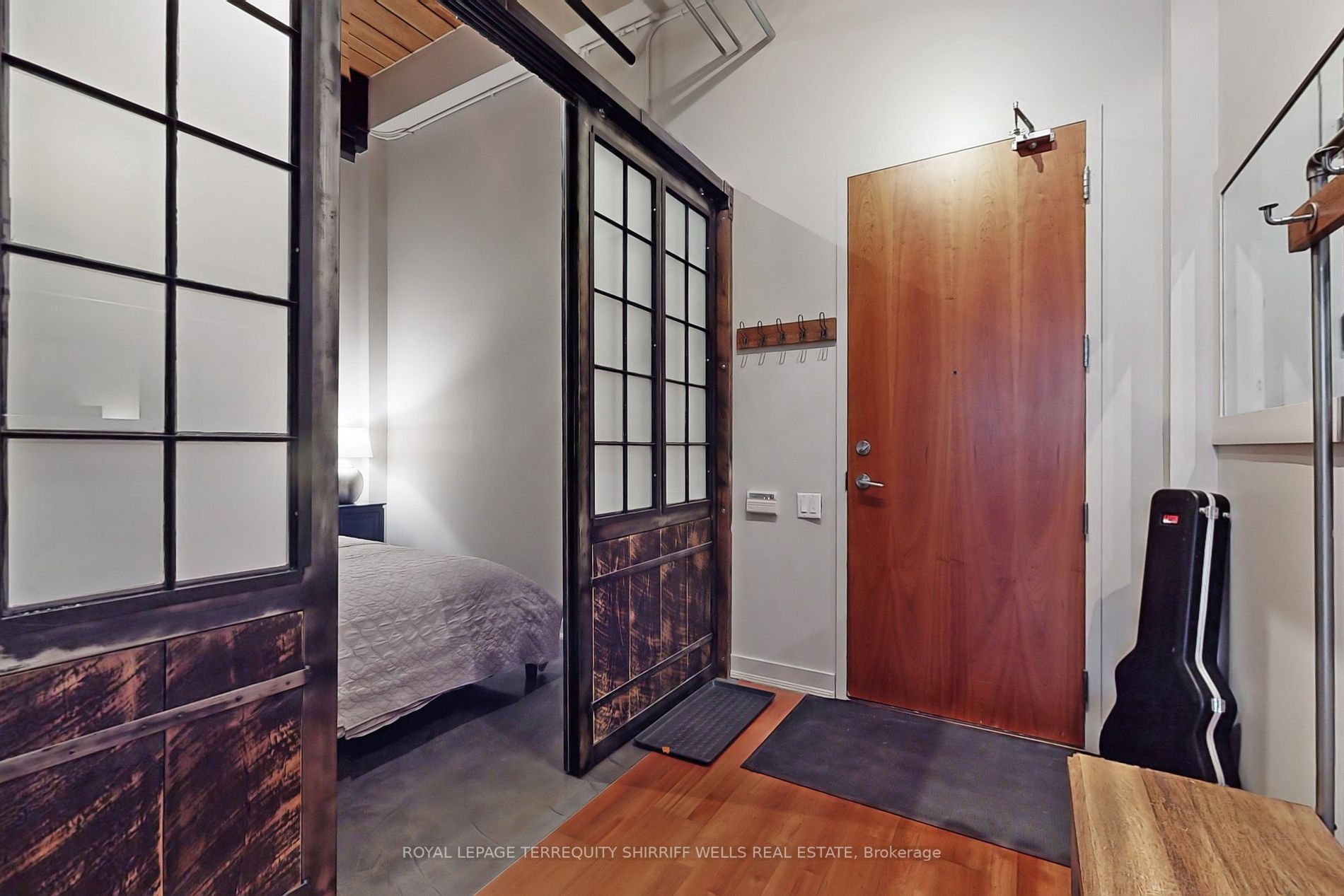 43 Hanna Ave, #125