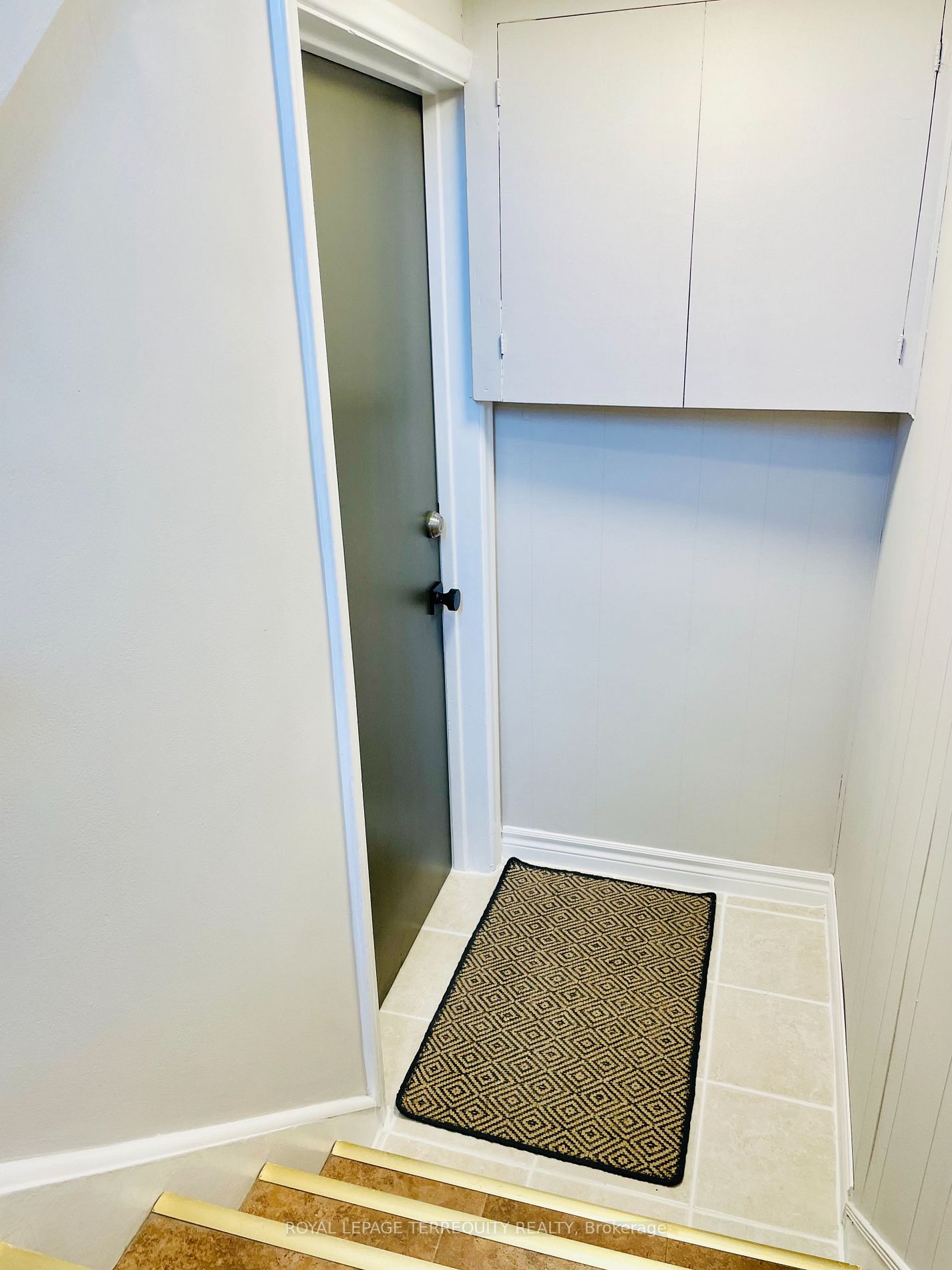 51 Garthdale Crt, #Lower