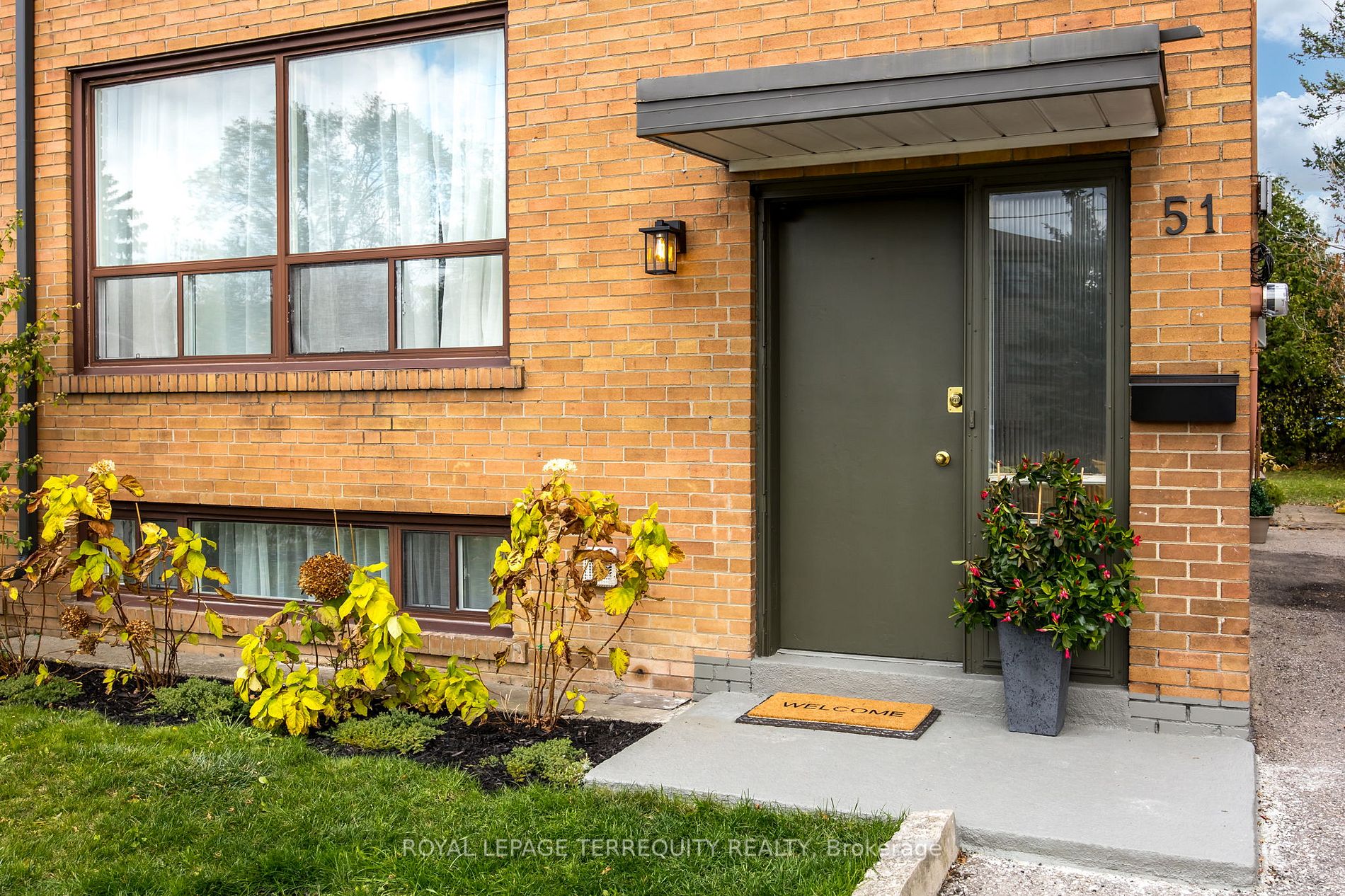 51 Garthdale Crt, #Lower
