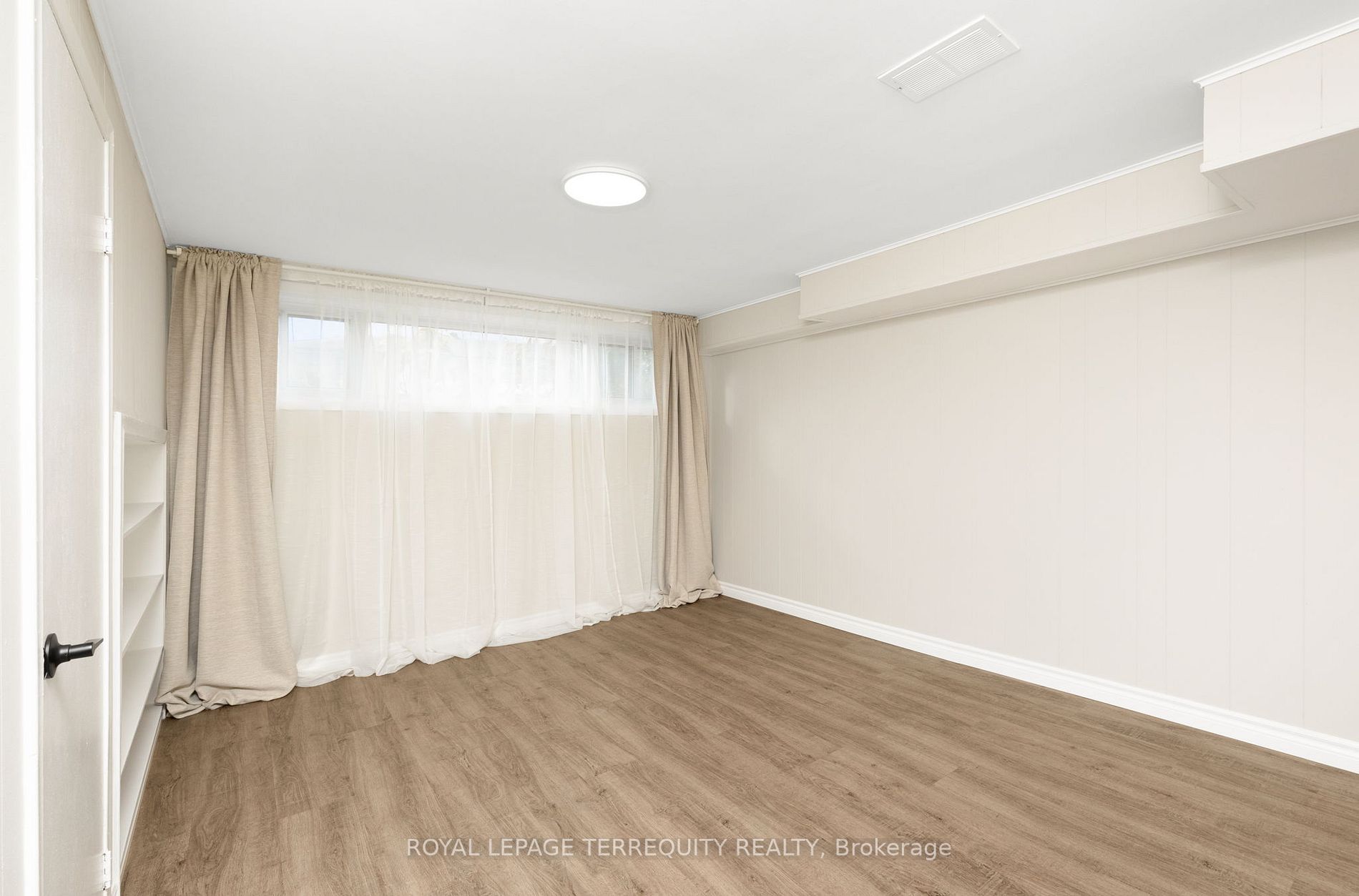 51 Garthdale Crt, #Lower
