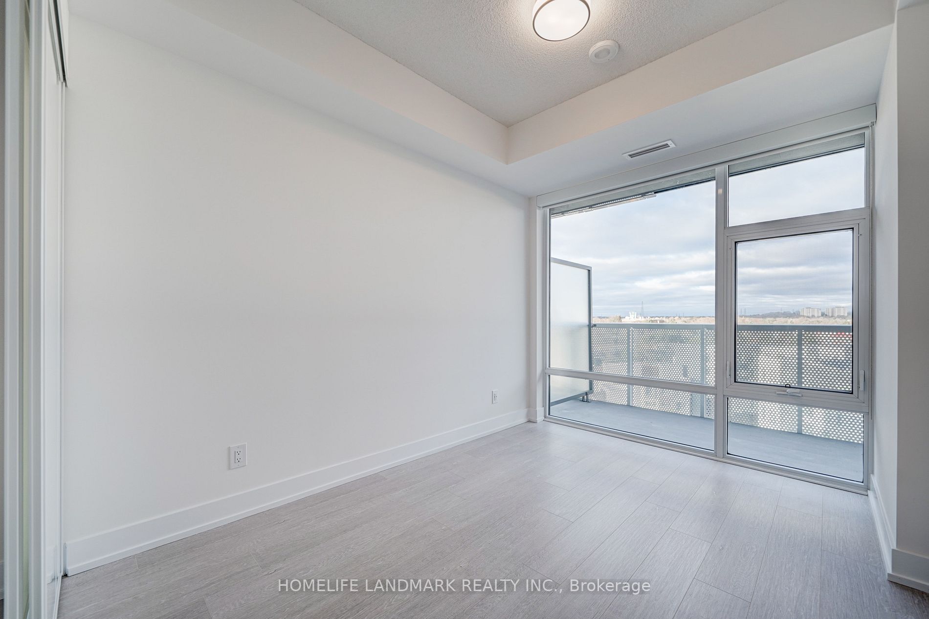 25 Adra Grado Way, #910