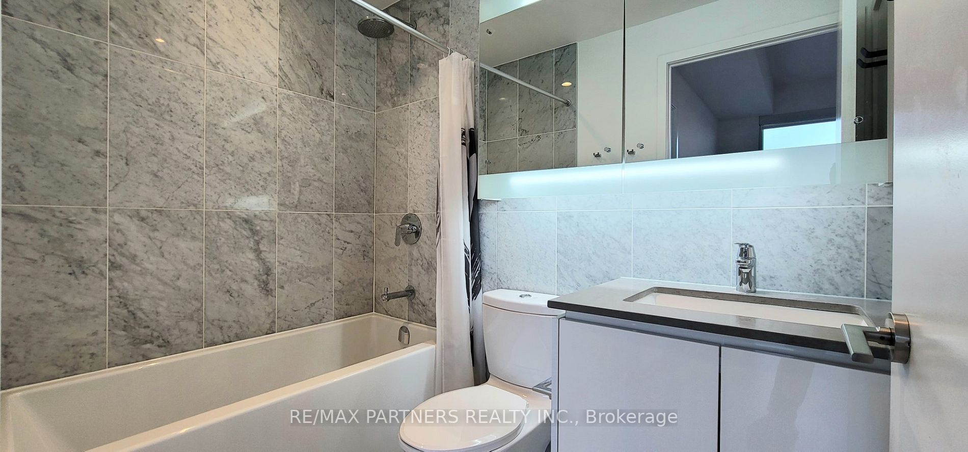 117 Mcmahon Dr, #2711