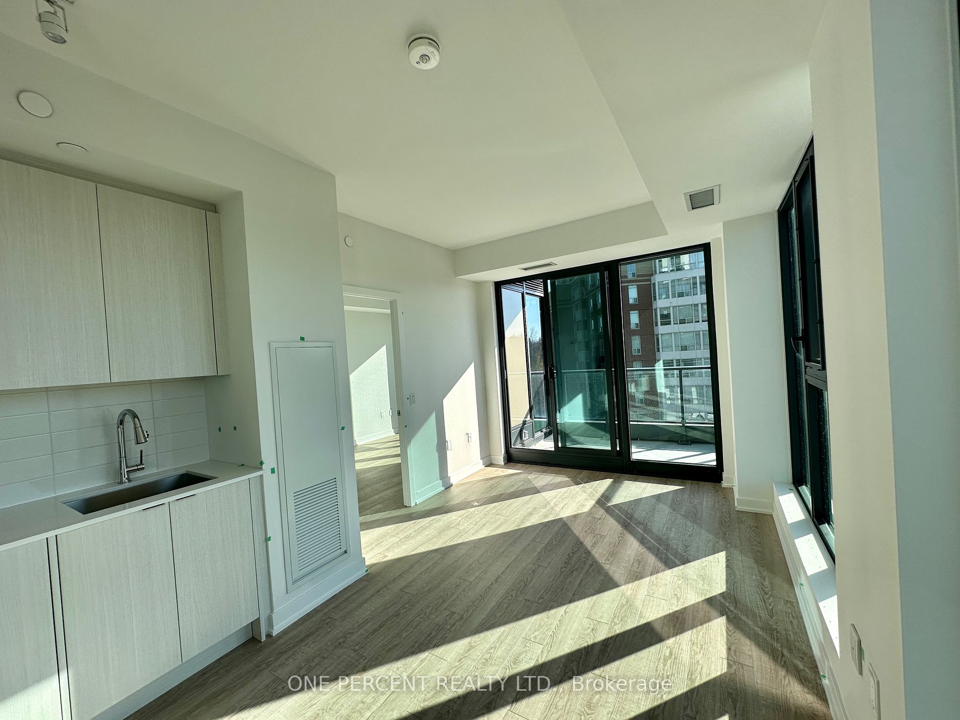 250 Lawrence Ave W, #419