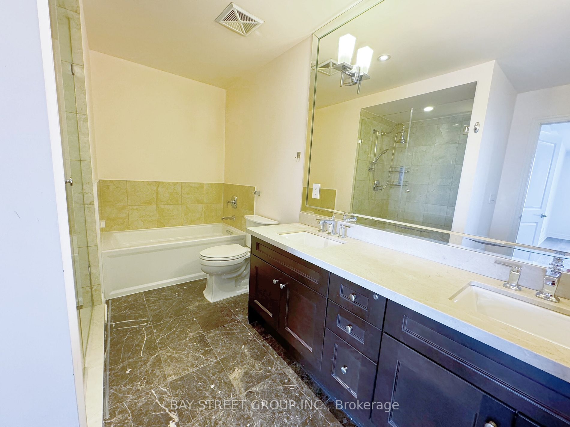 23 Rean Dr, #705