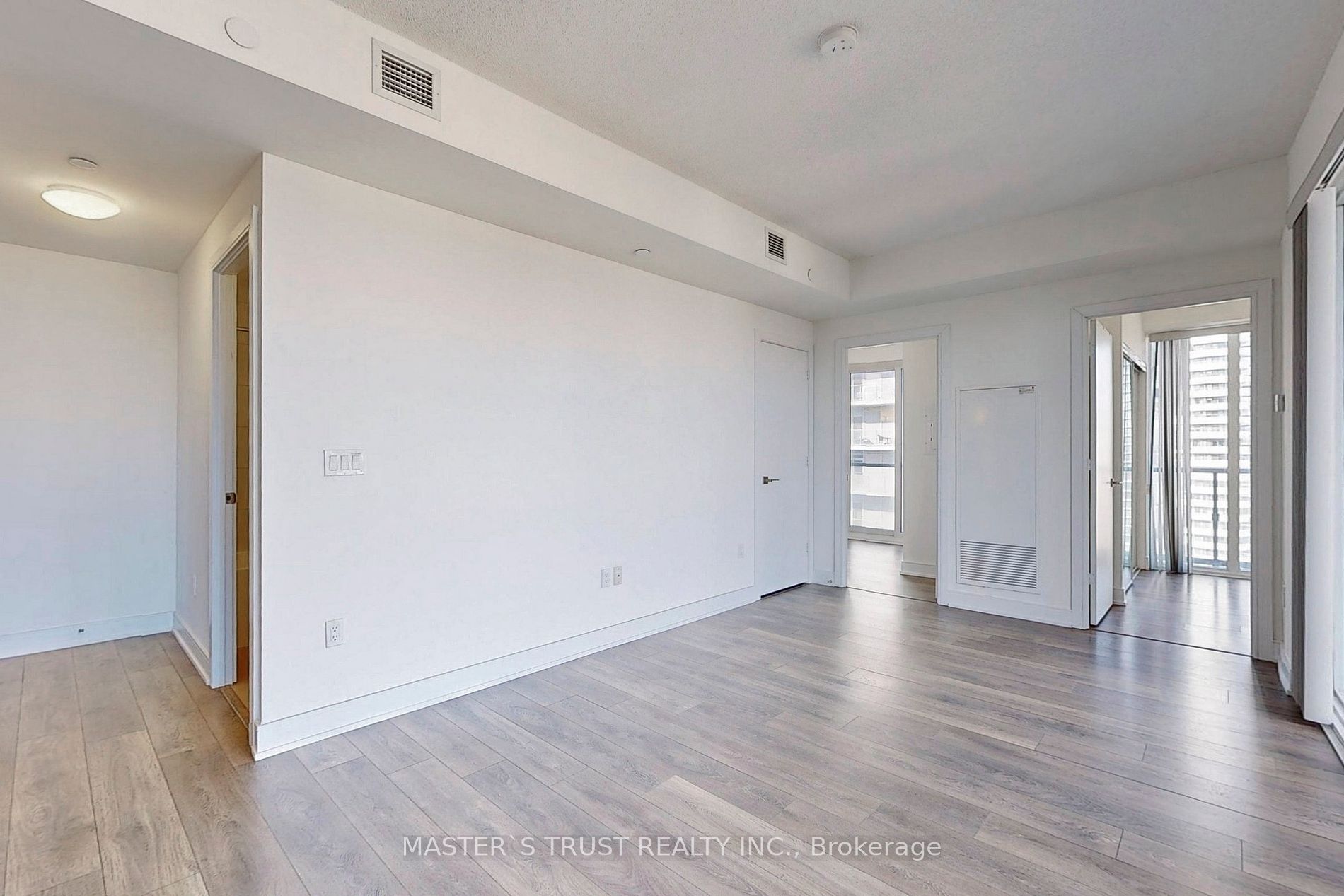 89 Mcgill St, #2405