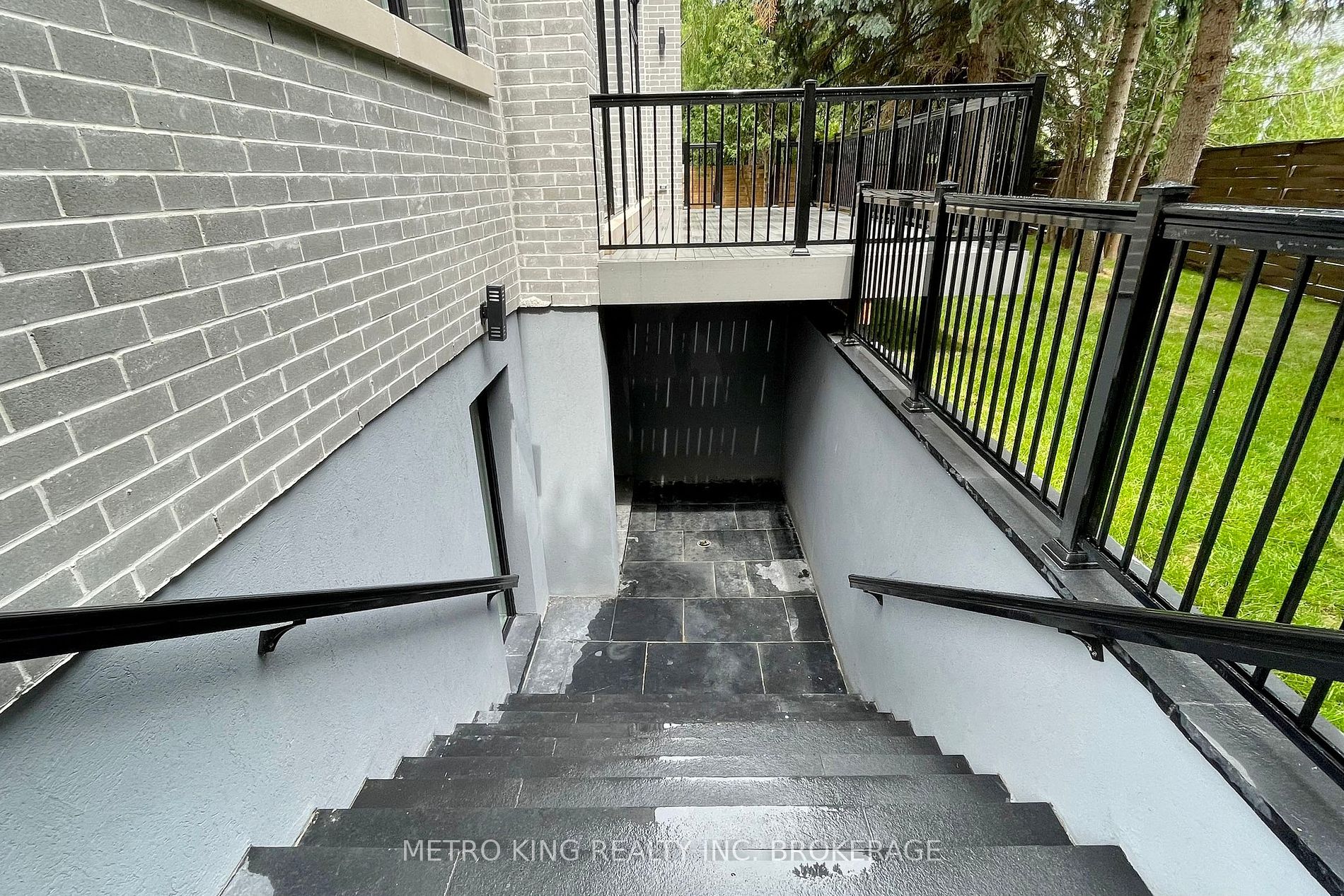 29 Briarfield Dr