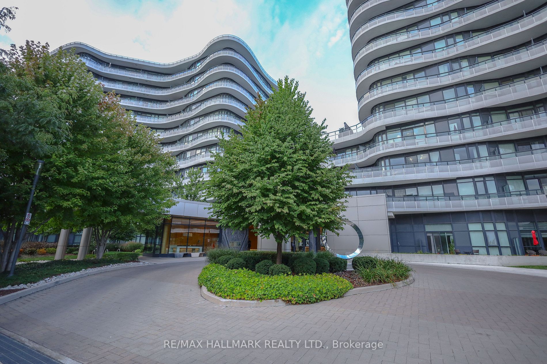99 The Donway Way, #204