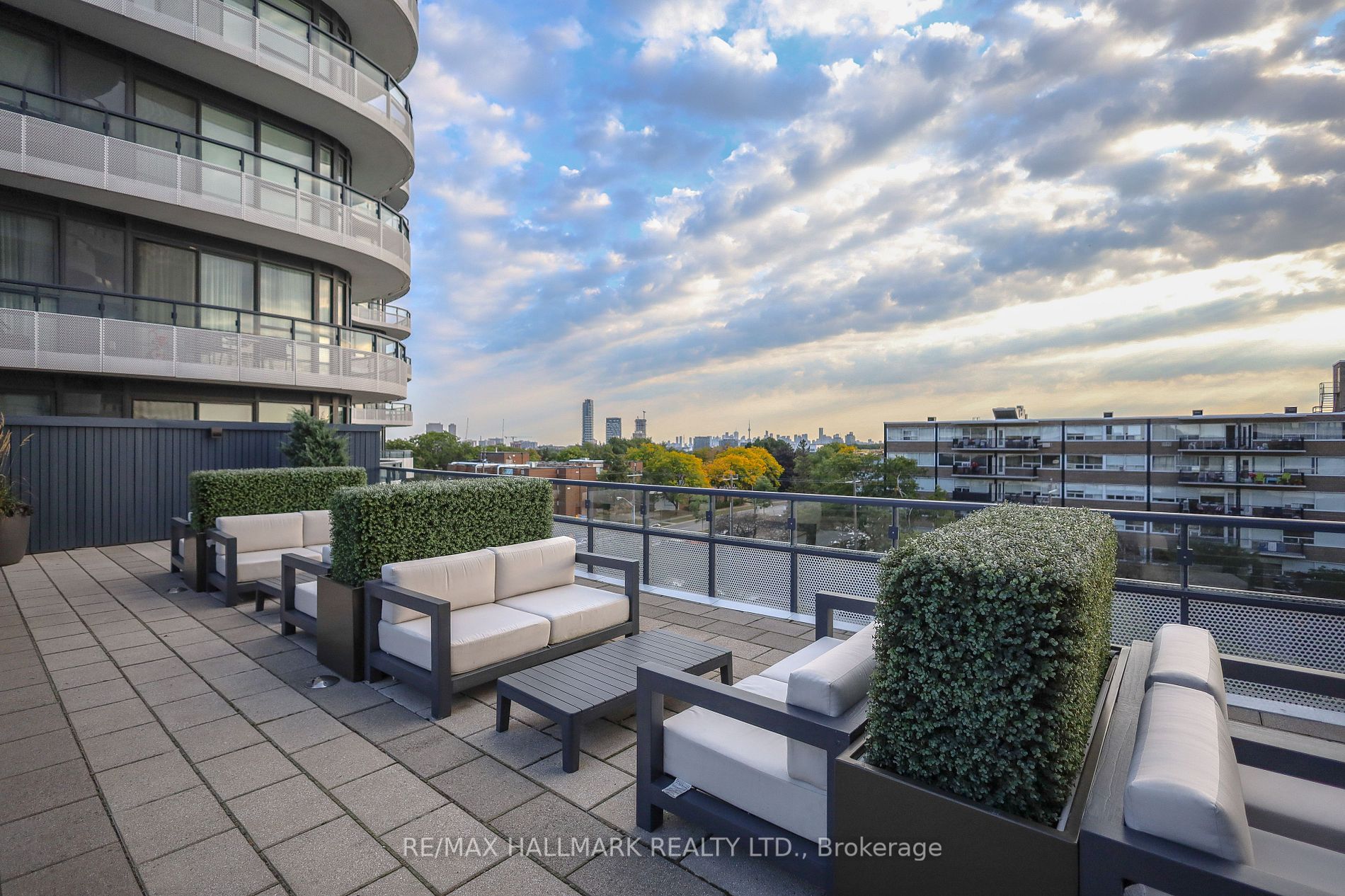 99 The Donway Way, #204