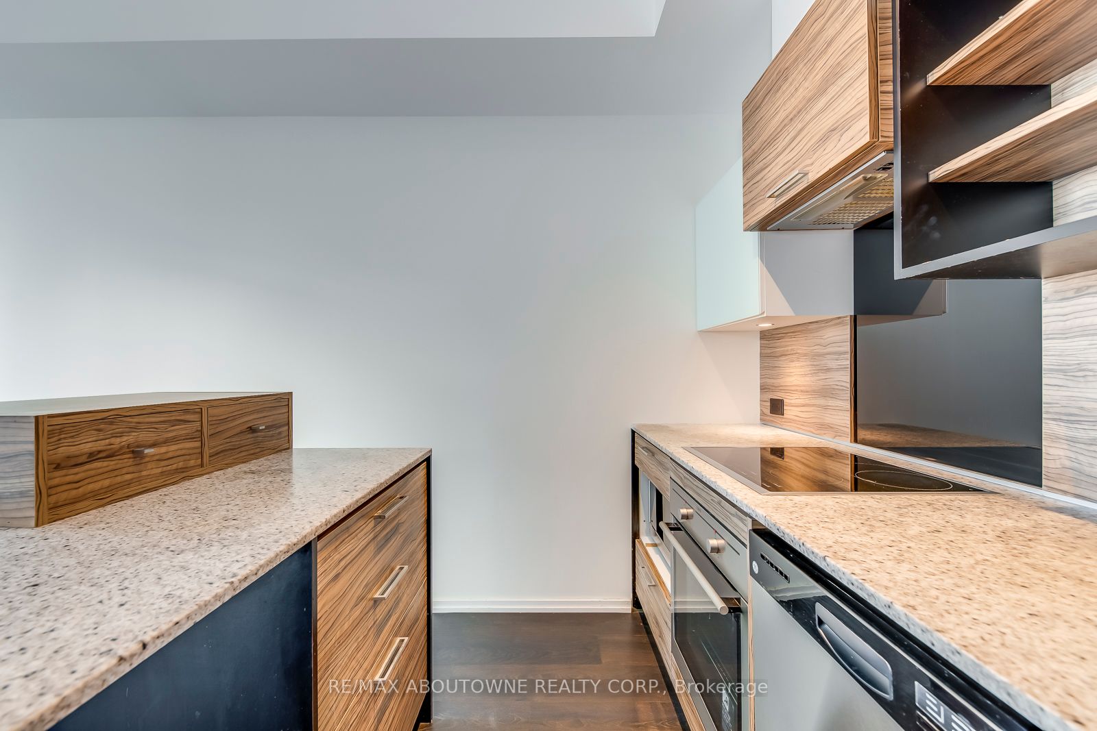 75 St Nicholas St, #1406