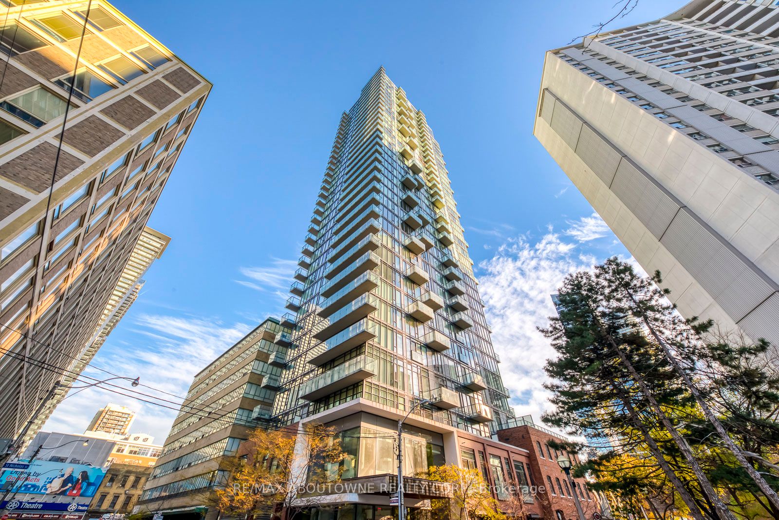 75 St Nicholas St, #1406